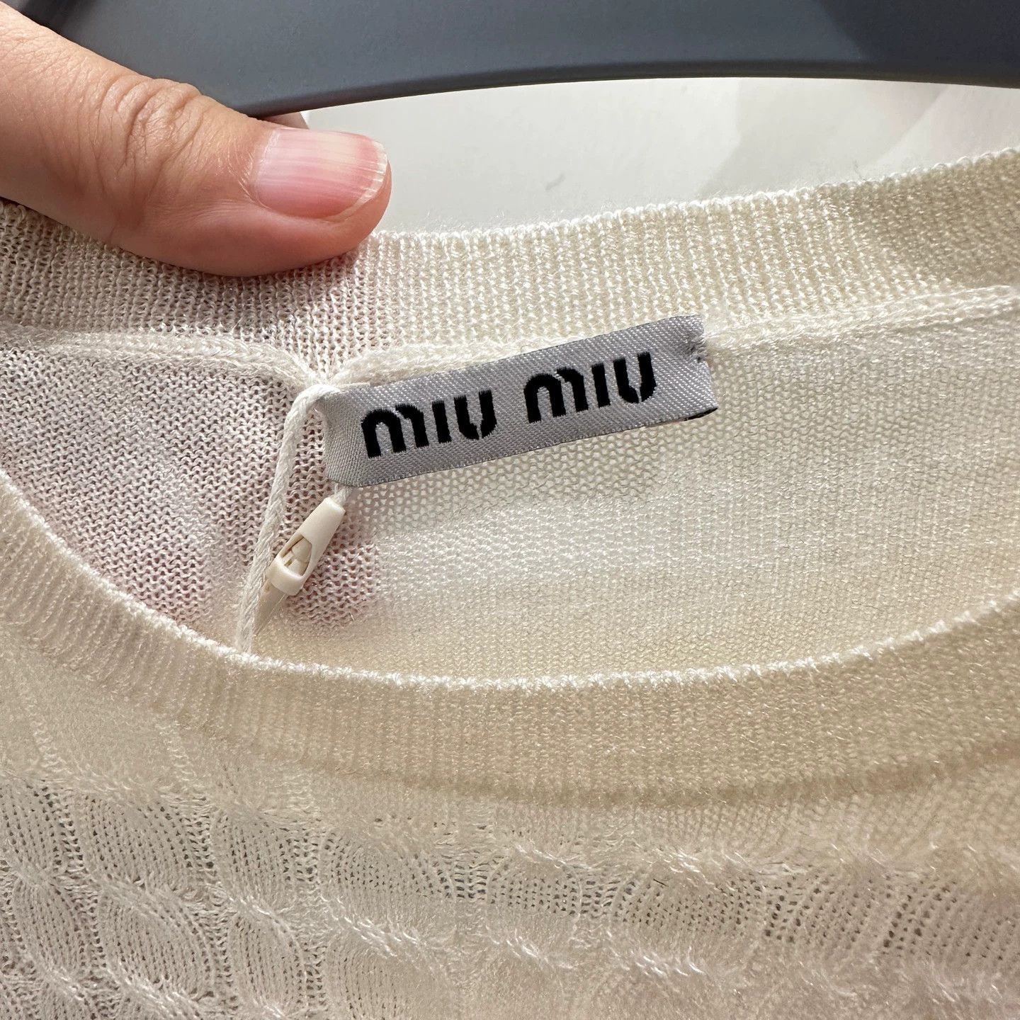Miu Miu MIU MIU beige cashmere knit sweater size 38 apr629 Size XS / US 0-2 / IT 36-38 - 3 Thumbnail