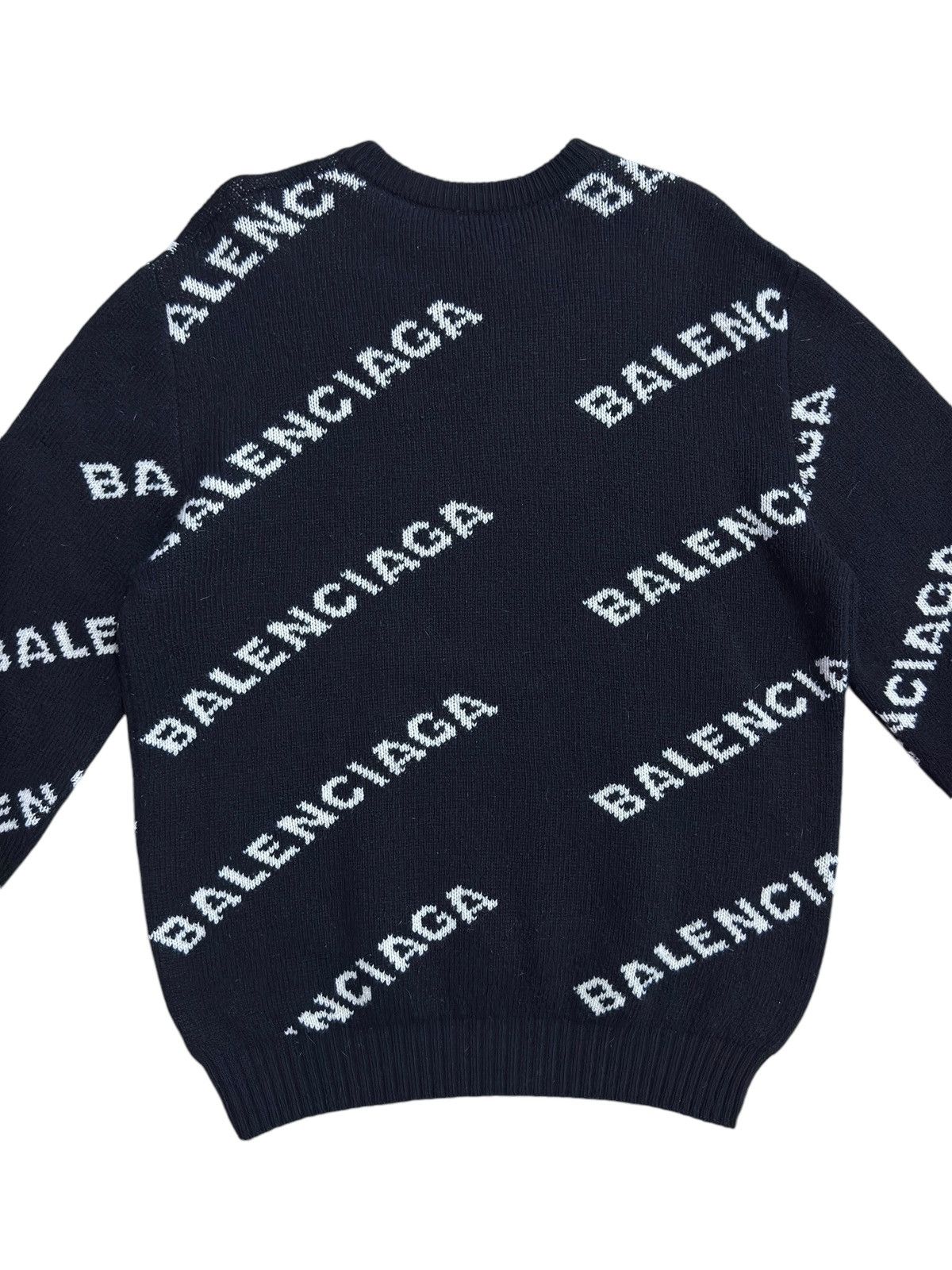 Balenciaga Balenciaga All-Over Logo Wool Knitted Sweater Size US M / EU 48-50 / 2 - 6 Thumbnail