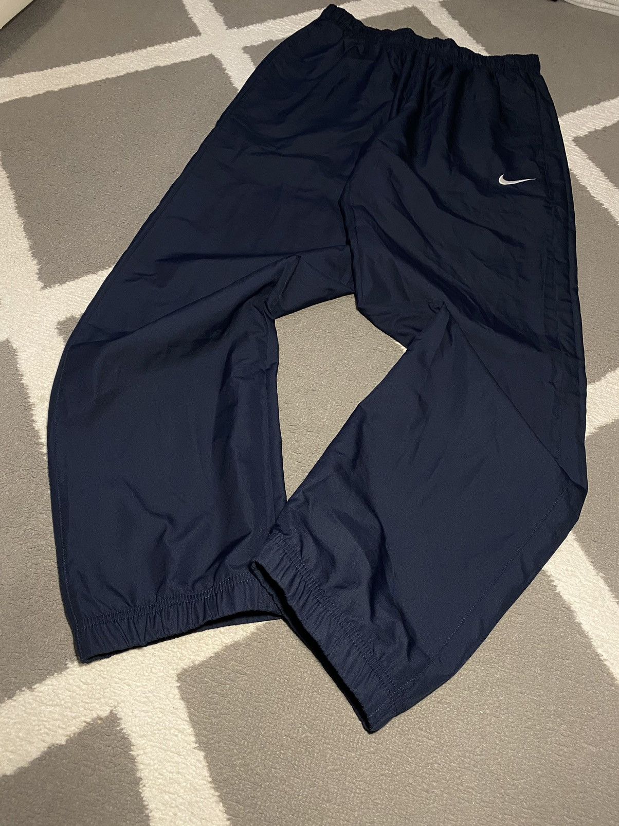 Nike × Vintage Nike Swoosh Loose Fit navy sweatpants Y2K Size US 32 / EU 48 - 4 Thumbnail
