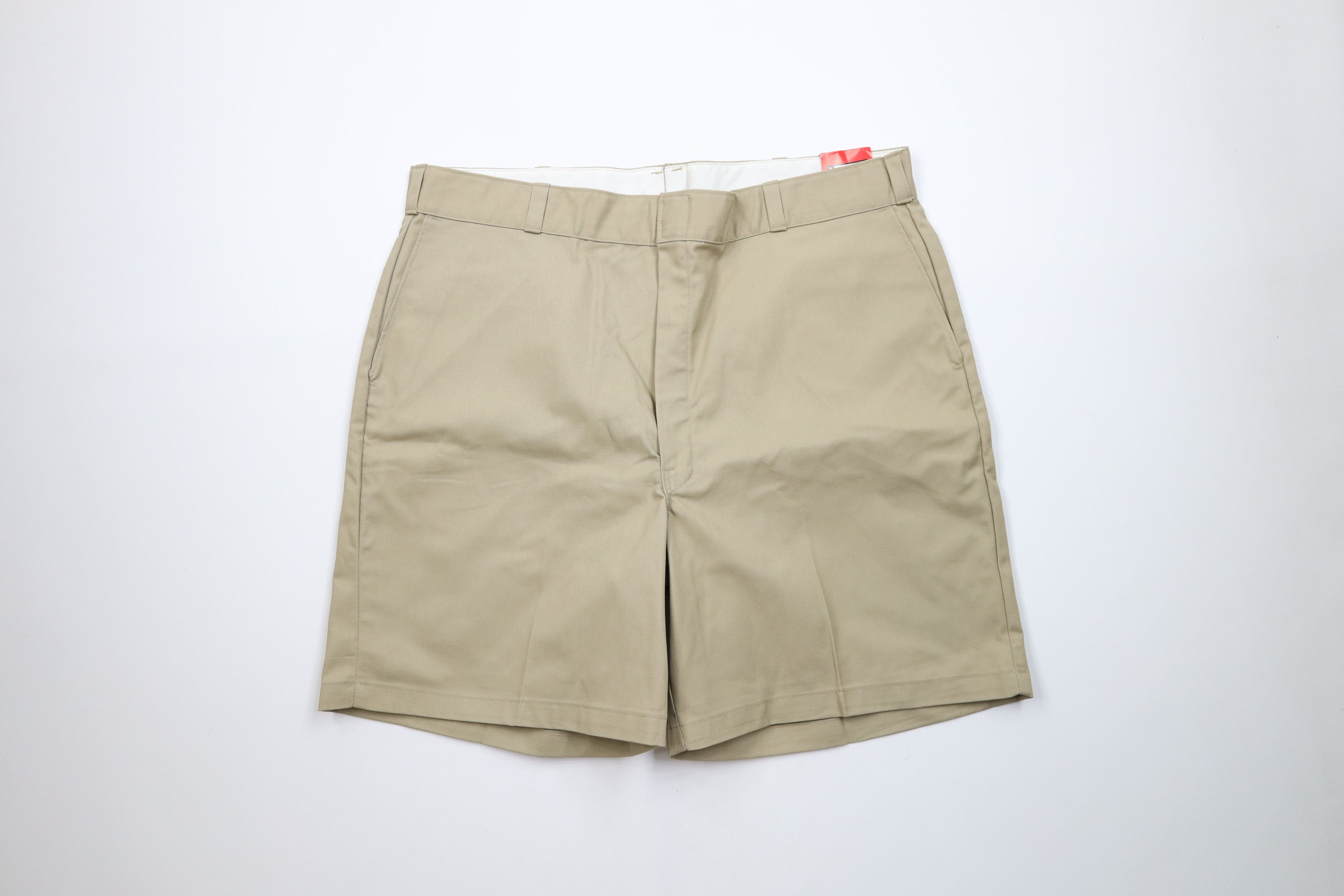 Dickies × Vintage Deadstock Vintage 90s Dickies Chino Shorts Beige USA Size US 42 / EU 58 - 1 Thumbnail