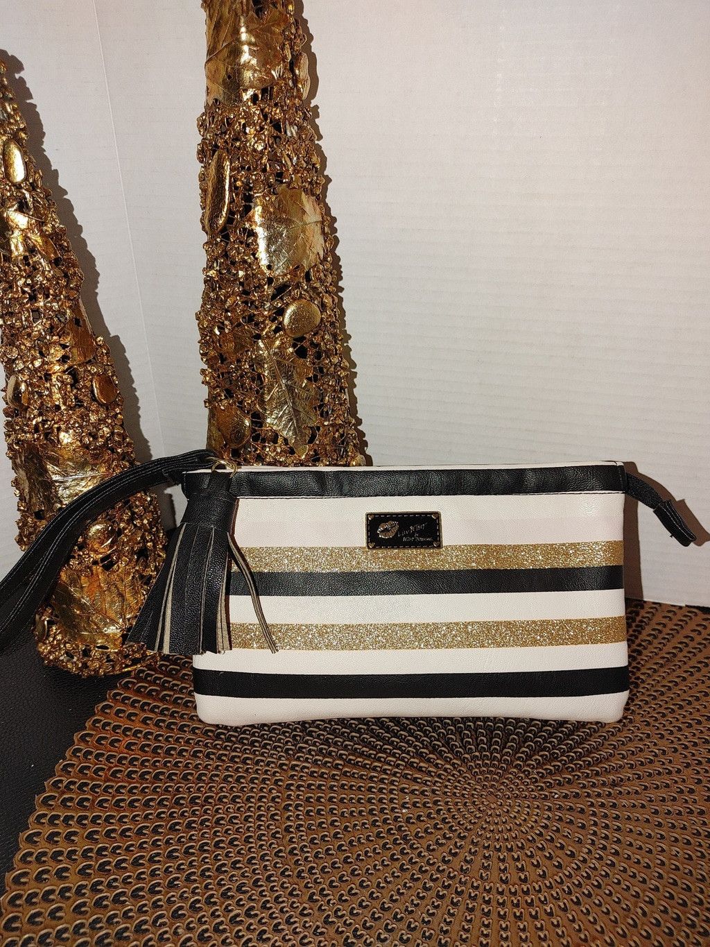 Betsey Johnson Betsey Johnson Wristlet Size ONE SIZE - 1 Thumbnail
