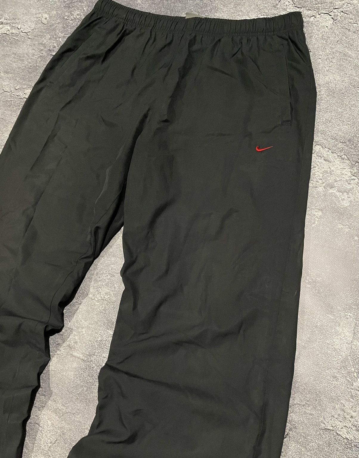 Nike × Vintage Vintage Nike Nylon Baggy Track Pants Y2K Size US 32 / EU 48 - 3 Thumbnail