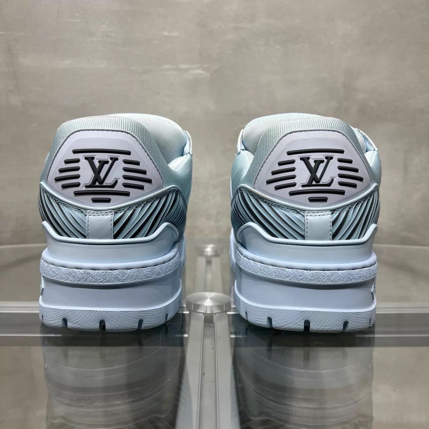 Louis Vuitton LV Trainer Maxi Blue UK9.5/43.5 Size US 10.5 / EU 43-44 - 6 Thumbnail