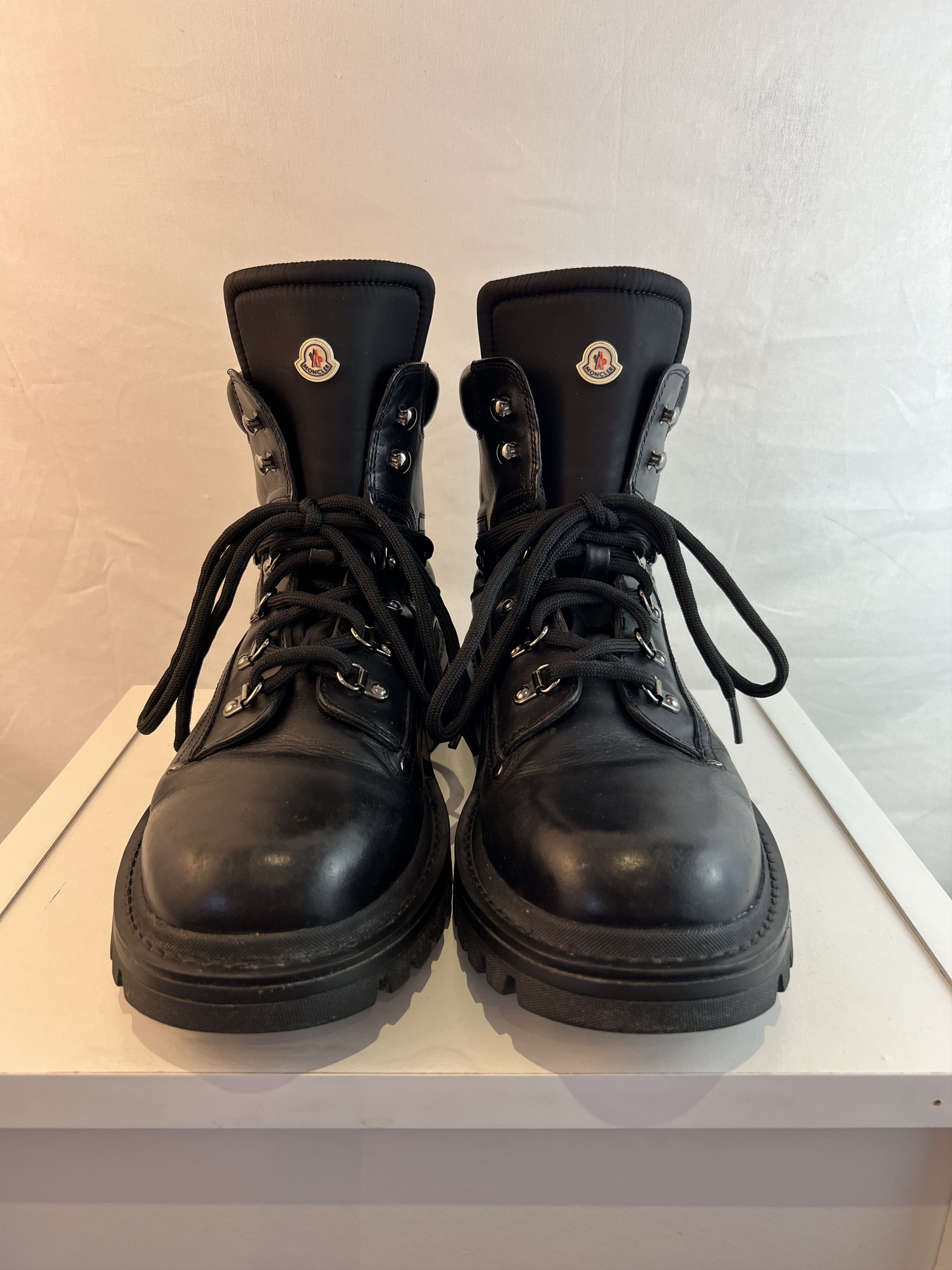 Moncler Moncler - Gently Worn Hiking Boot in Smooth Leather Size 11 Size US 11 / EU 44 - 23 Thumbnail