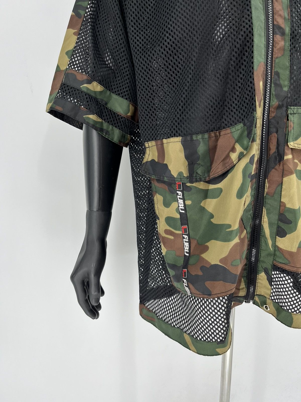 Fubu × Vintage Vintage 90s Fubu Camo Sports Side Tapes Zipper Jacket Tshir Size US L / EU 52-54 / 3 - 8 Thumbnail