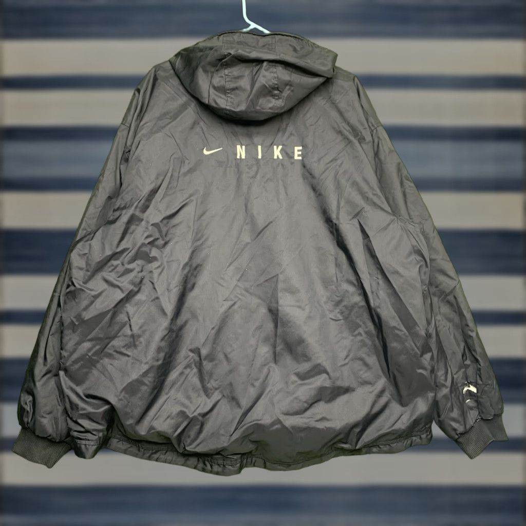 Nike VINTAGE Nike Jacket Mens L Black Fleece Lined Puffer Hooded Full Zip 90s Size US L / EU 52-54 / 3 - 1 Thumbnail