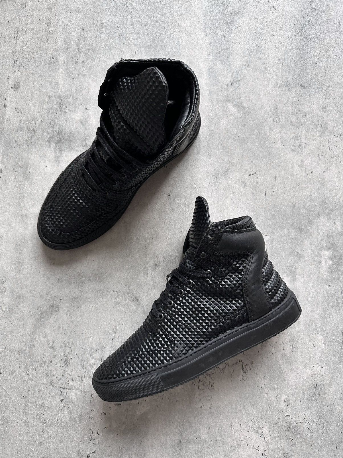 Filling Pieces (2015) TRANSFORMED PYRAMID HIGH TOP Size US 9 / EU 42 - 2 Thumbnail