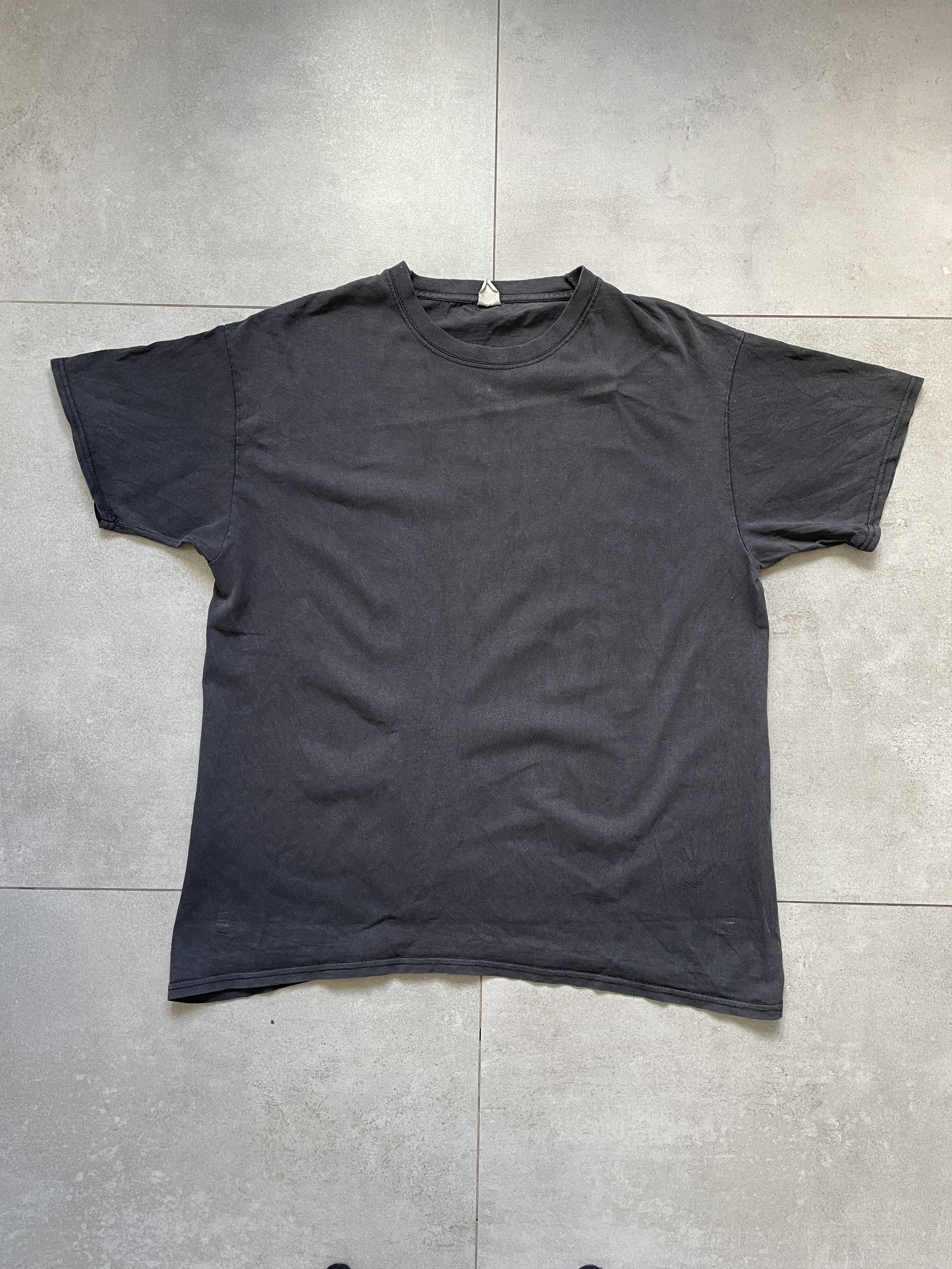 Vintage VINTAGE 90S FOTL HEAVY BLACK WASHED BLANK BASIC BOXY TEE Size US L / EU 52-54 / 3 - 1 Thumbnail