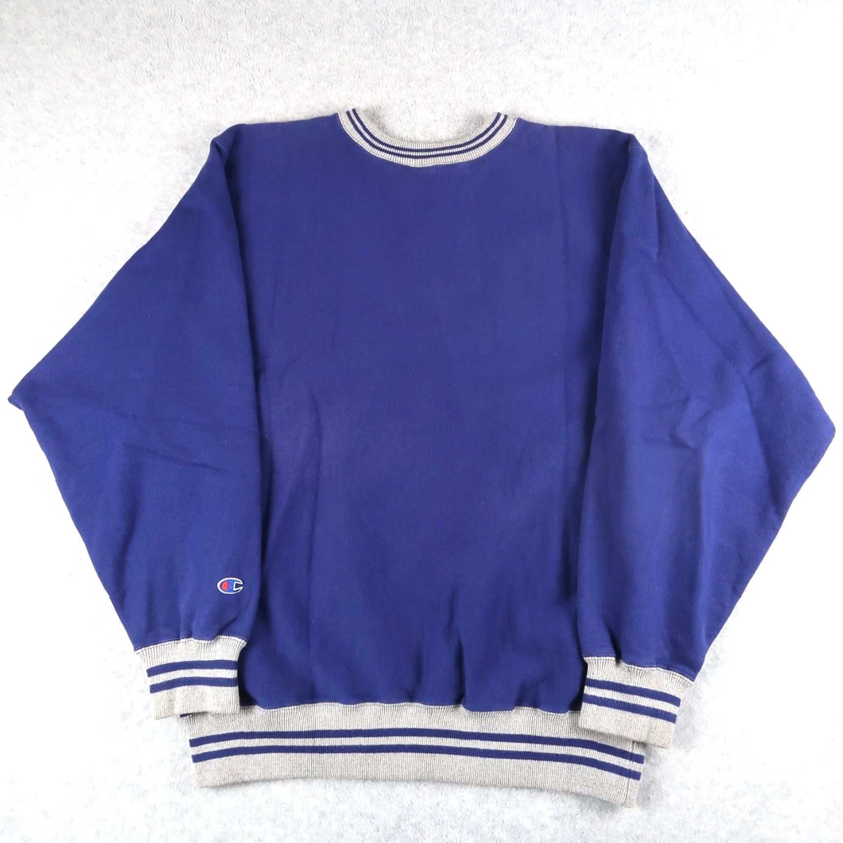 Champion VINTAGE Champion Reverse Weave Crewneck Sweatshirt XL Blue 90s Sports Mens USA Made Size US XL / EU 56 / 4 - 2 Thumbnail