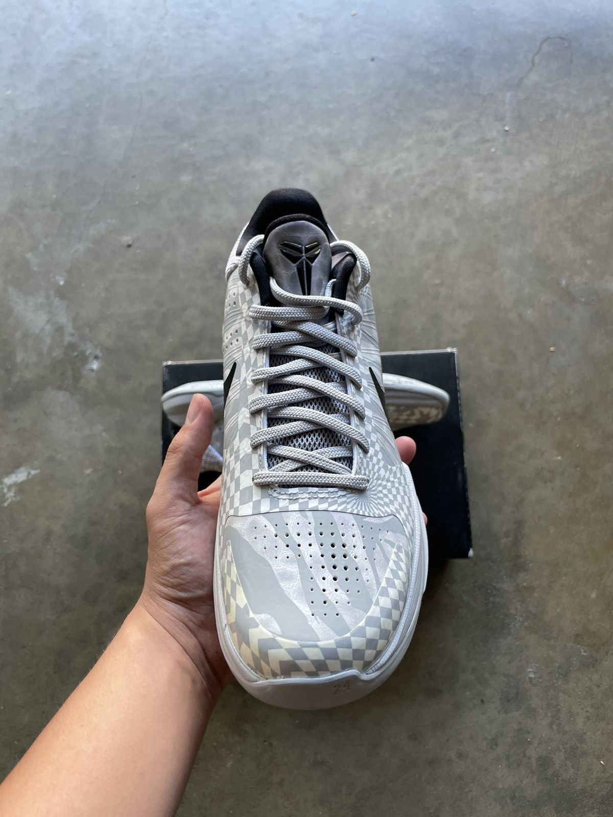 Nike Nike Kobe 5 Protro Zebra PE Size US 9 / EU 42 - 5 Thumbnail