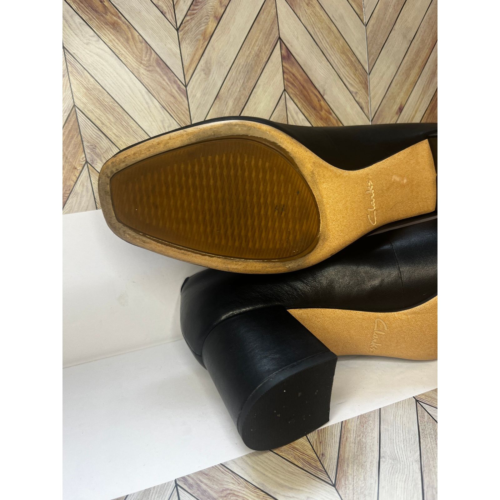Clarks Clarks Classic Leather Block Heeled Pump Heels Black Sz 8 Size US 8 / IT 38 - 10 Thumbnail