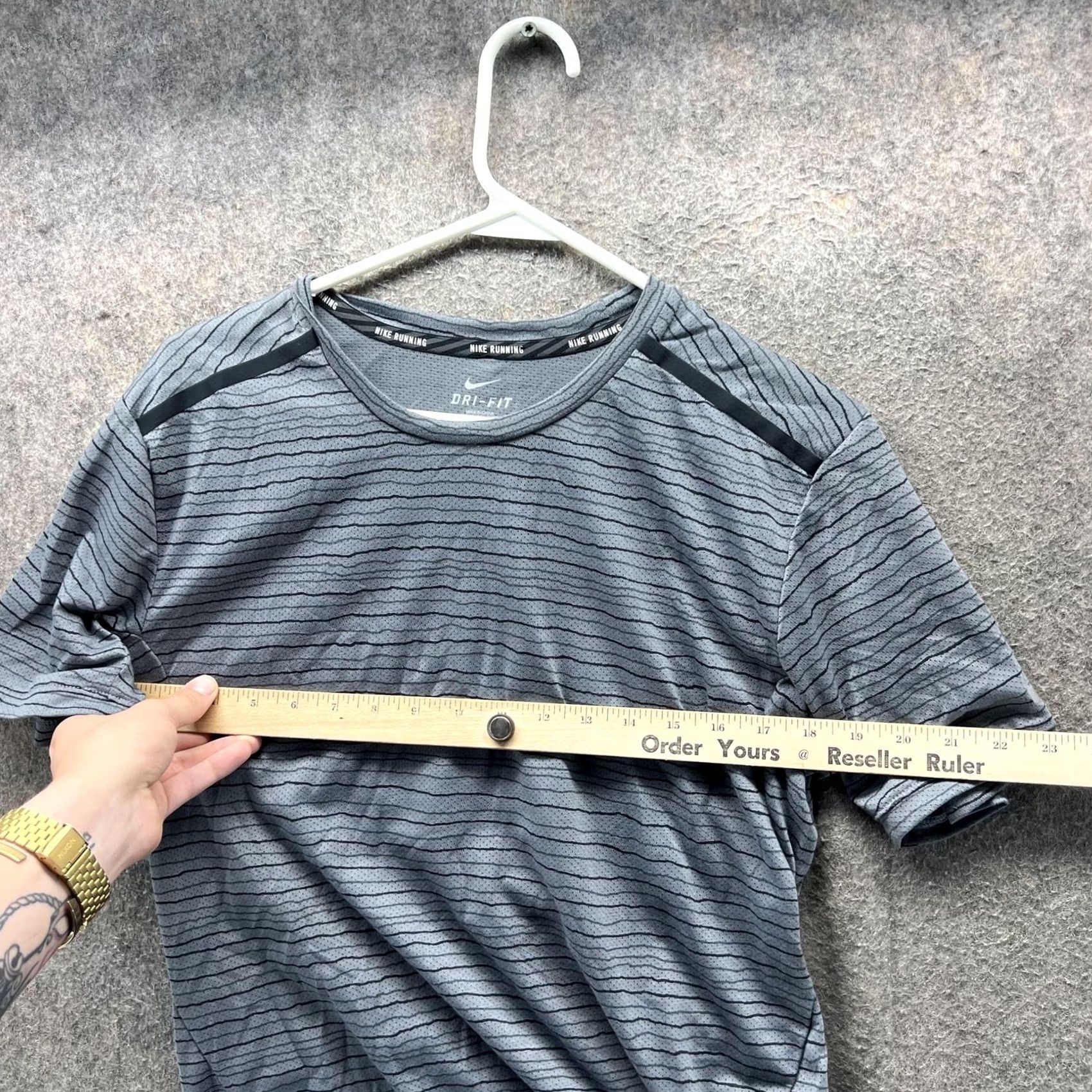Nike Nike Dri-FIT Running Shirt Mens Medium Gray Stripe Athletic Training Top Size US M / EU 48-50 / 2 - 4 Thumbnail