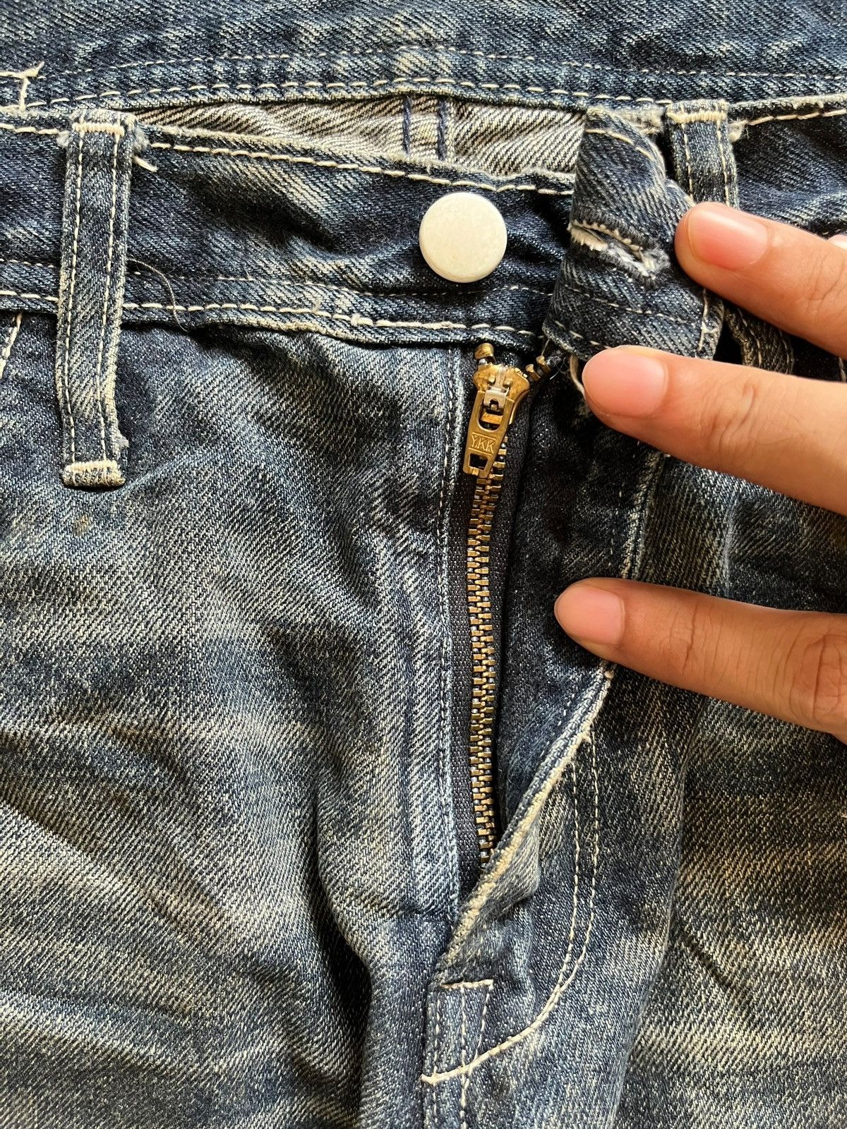 Japanese Brand Vintage Japanese Brand Mud Wash Distressed Loose Jeans Size US 31 - 3 Thumbnail