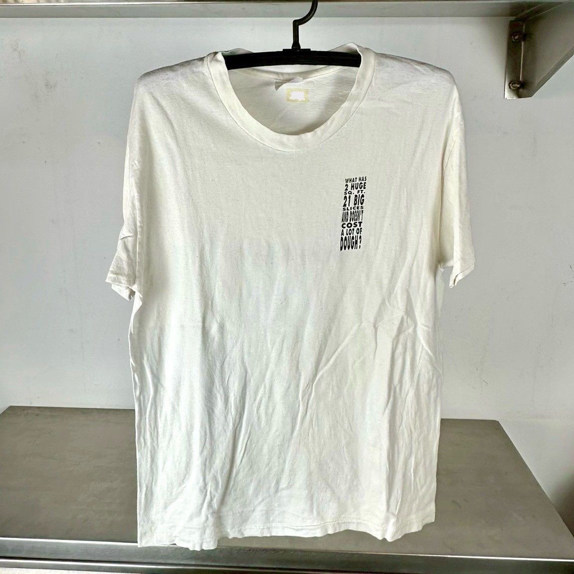 Vintage Vintage 90s Pizza Hut New Bigfoot Promo T-shirt Size US L / EU 52-54 / 3 - 2 Thumbnail