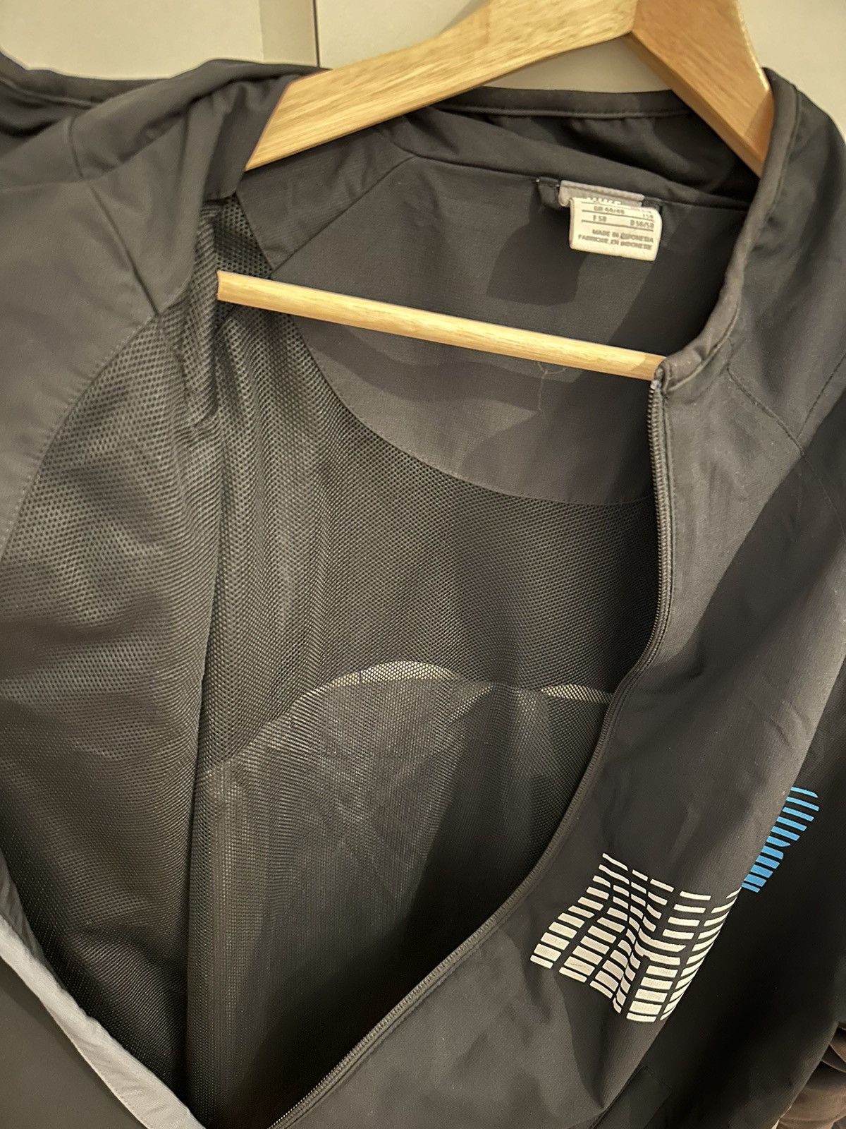 Nike Nike Air Max Jacket Windbreaker Size XL Vintage Jacke Retro Size US XL / EU 56 / 4 - 9 Thumbnail