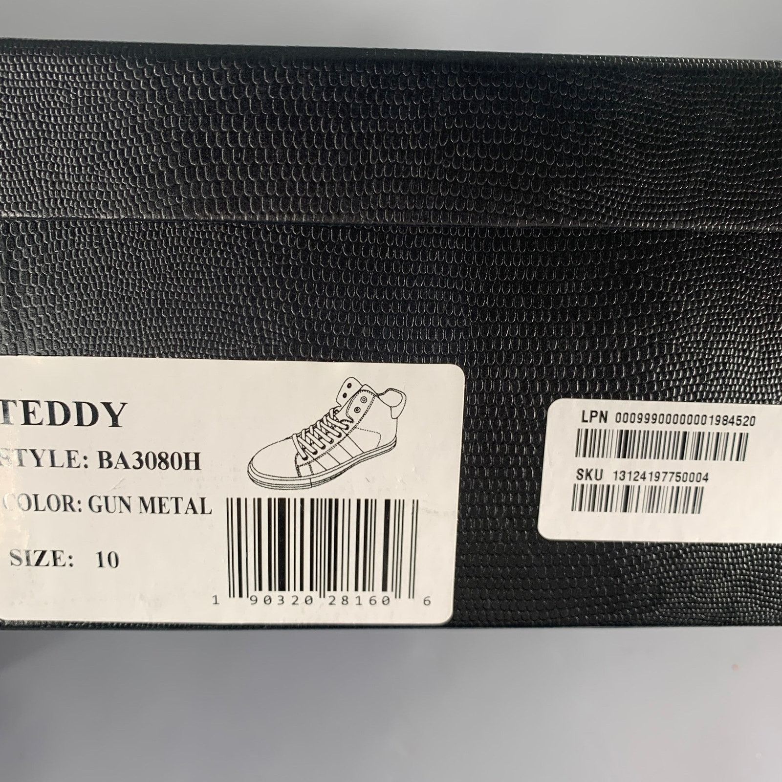Badgley Mischka BADGLEY MISCHKA Size 10 Teddy Black Leather Sneakers Size US 10 / EU 43 - 10 Thumbnail