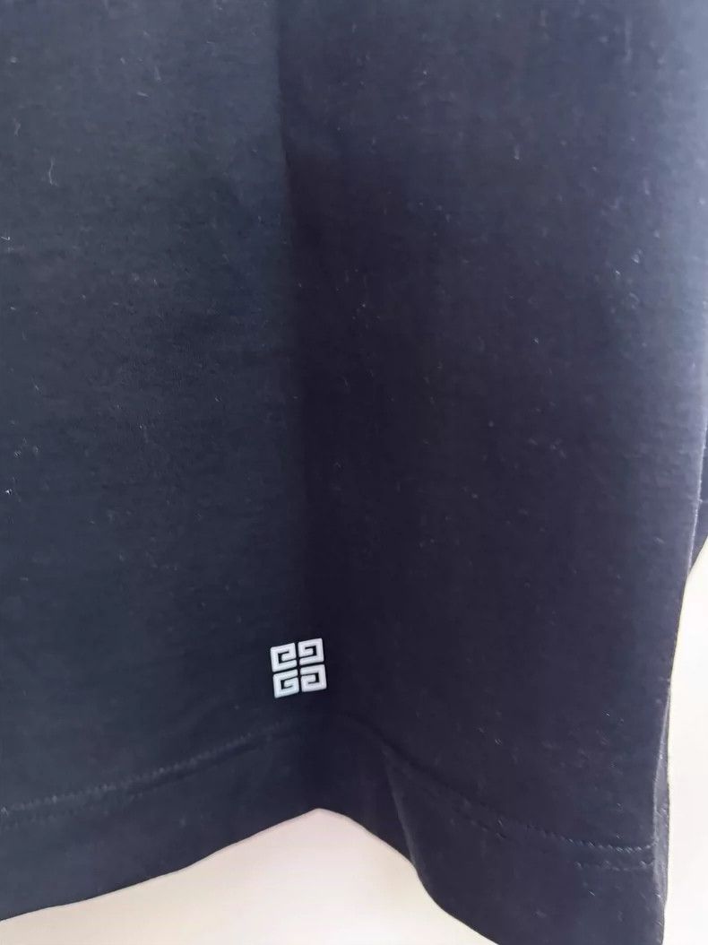 Givenchy Givenchy T-Shirt Size US M / EU 48-50 / 2 - 3 Thumbnail