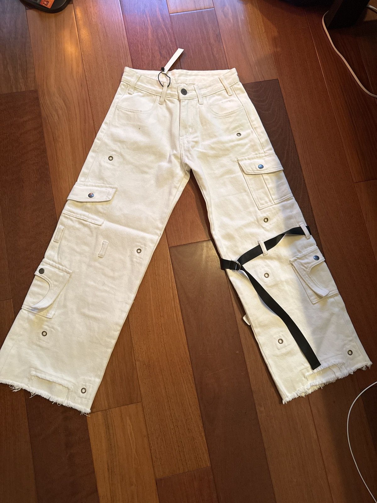 Les Demons Portent - White Cargo Denim
