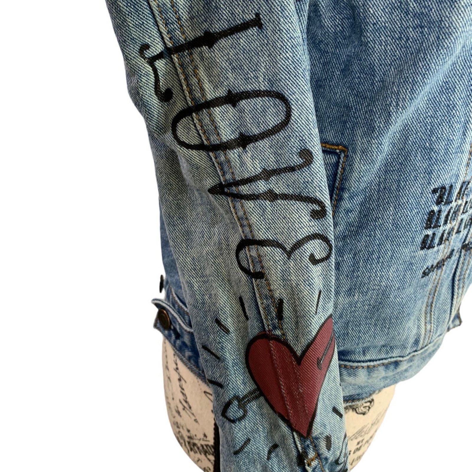 Forever 21 Forever 21 Denim Jean Jacket Women Small Crop Graffiti Patch Size S / US 4 / IT 40 - 8 Thumbnail