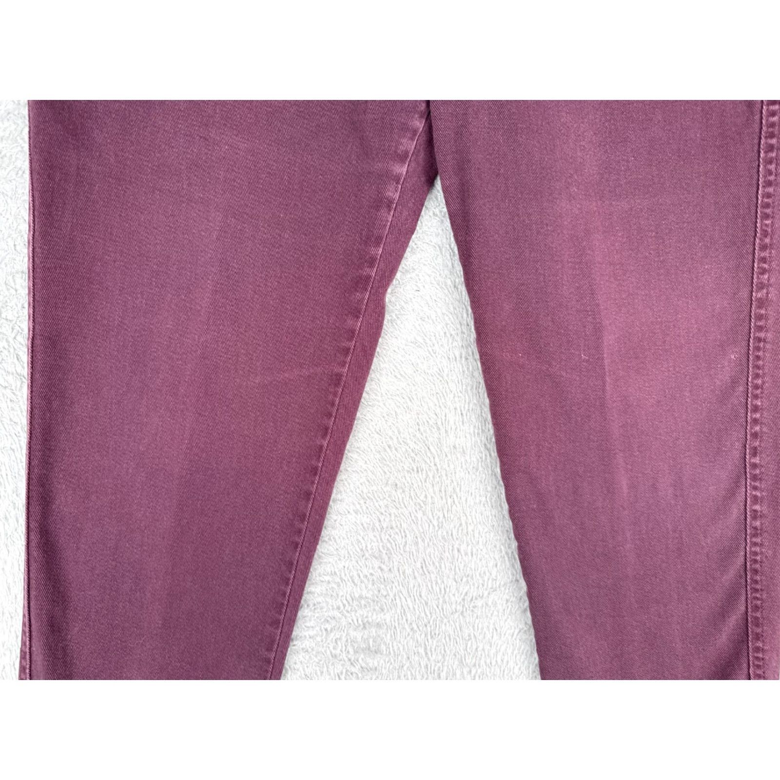 Lee VINTAGE Lee Jeans Women 18 Purple Tapered Leg High Rise 33x30 Cotton Denim 5-Pocket Style Cowboy Size 40" / US 18 - 3 Thumbnail
