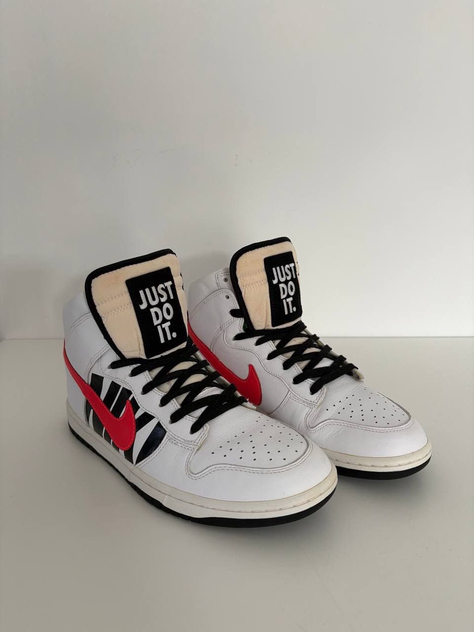 Nike × Undefeated Nike Undefeated Dunk Lux High White Infrared Size US 9 / EU 42 - 1 Thumbnail