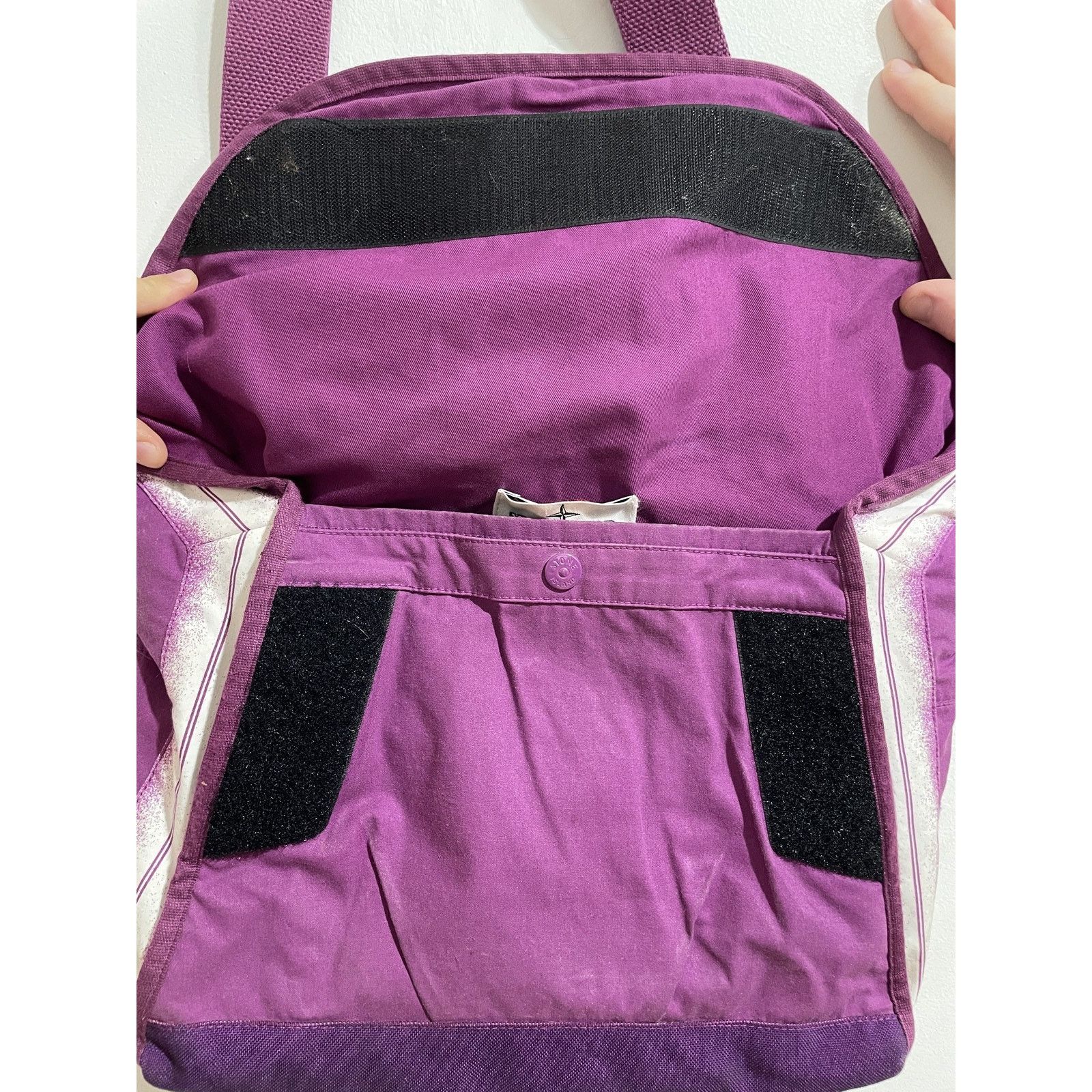 Stone Island SUPREME STONE ISLAND STRIPE MESSENGER BAG SS22 PREOWNED Size ONE SIZE - 2 Thumbnail
