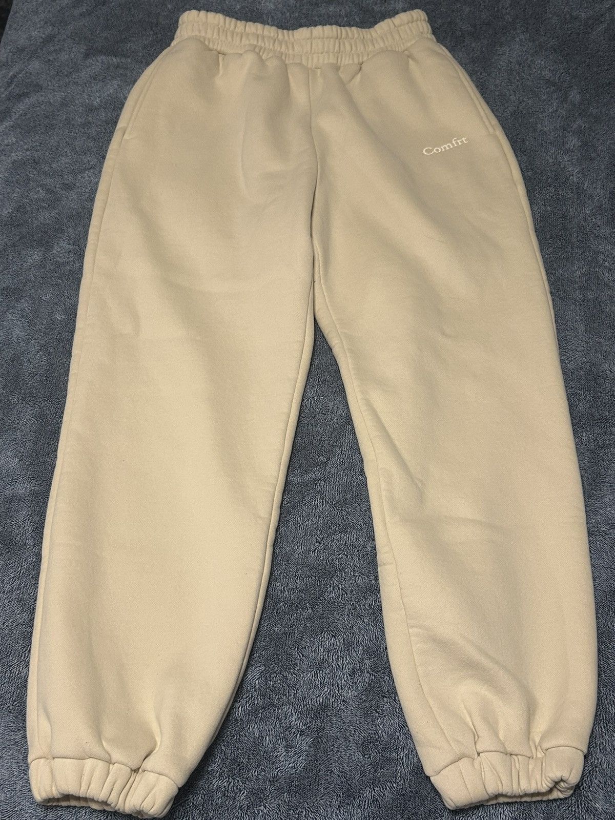 Other Comfrt cuffed sweatpants tan large Size US 30 / EU 46 - 1 Thumbnail