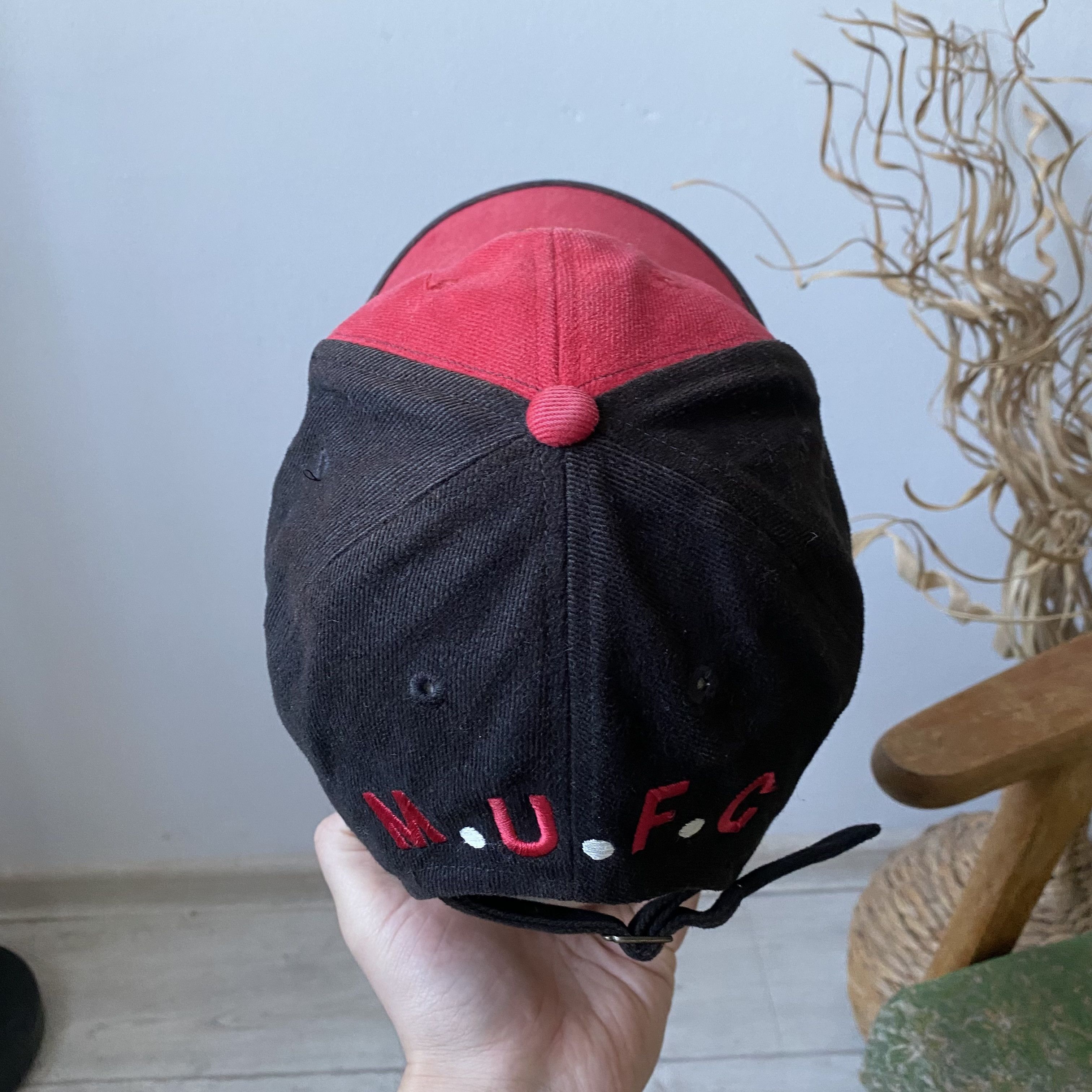 Nike ⚽️ Vintage 90s Faded Manchester United Cap Promo Dad Hat Size ONE SIZE - 5 Thumbnail