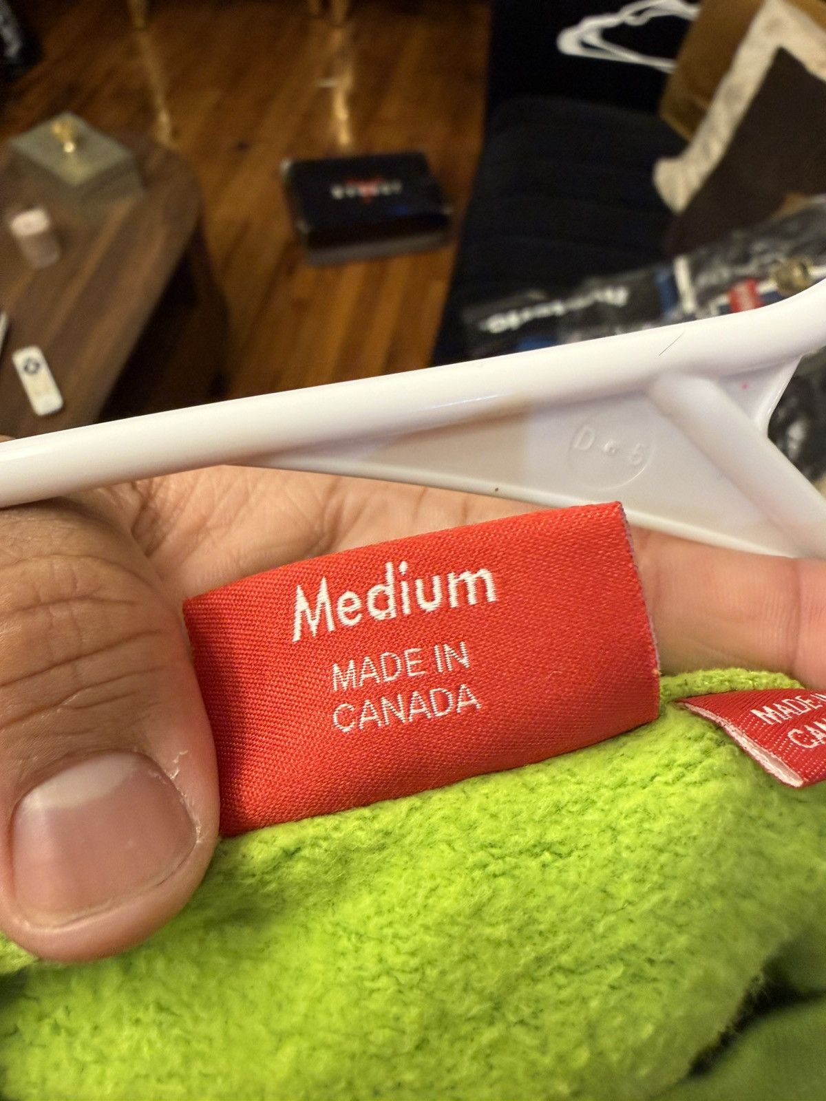 Supreme SUPREME CUTOUT BOX LOGO CREWNECK SWEATSHIRT LIME SS20 Medium Size US M / EU 48-50 / 2 - 9 Thumbnail
