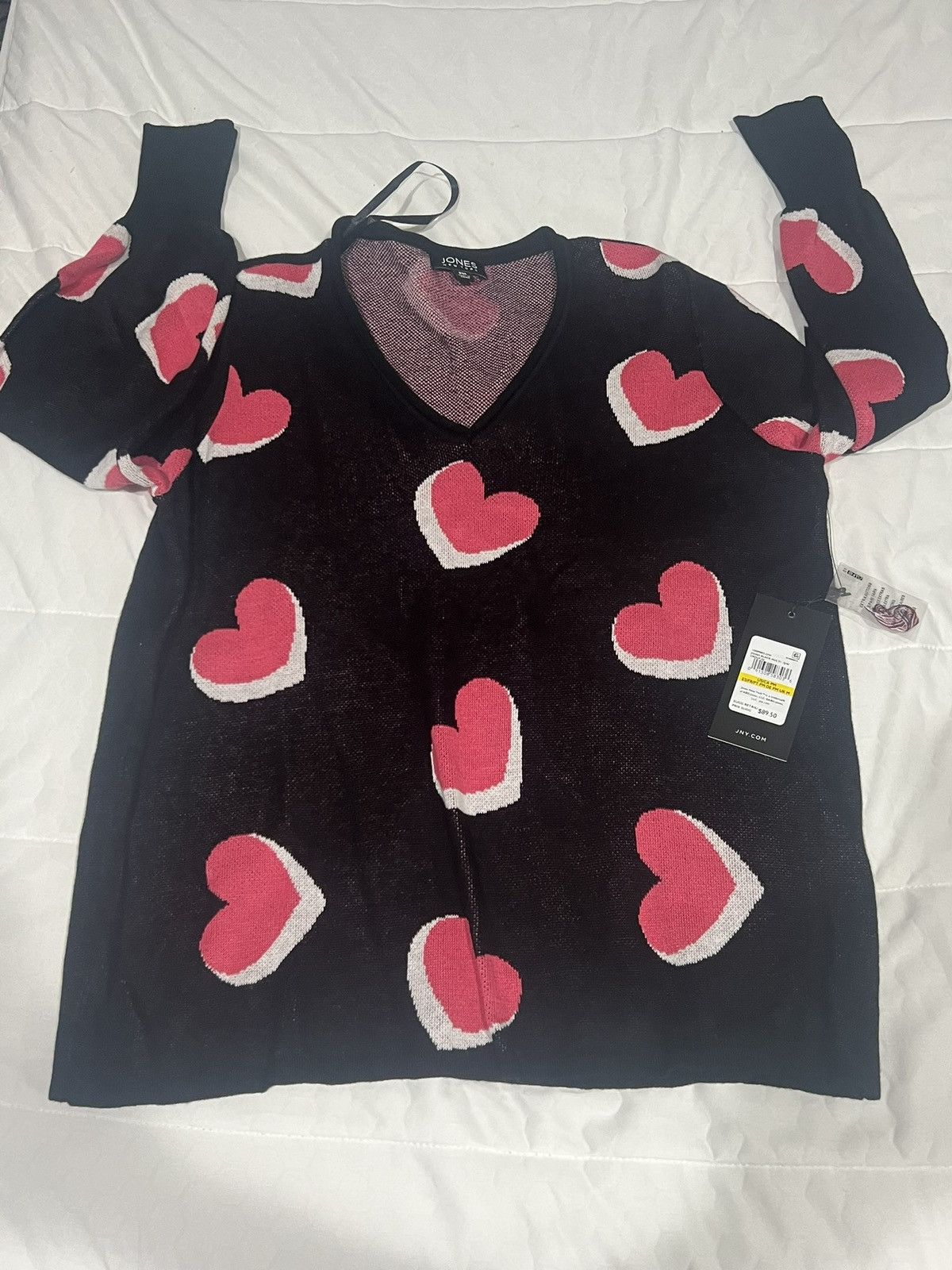 Jones New York NWT Jones New York Heart Shape V Neck Puff Sleeve Sweater Size M / US 6-8 / IT 42-44 - 1 Thumbnail