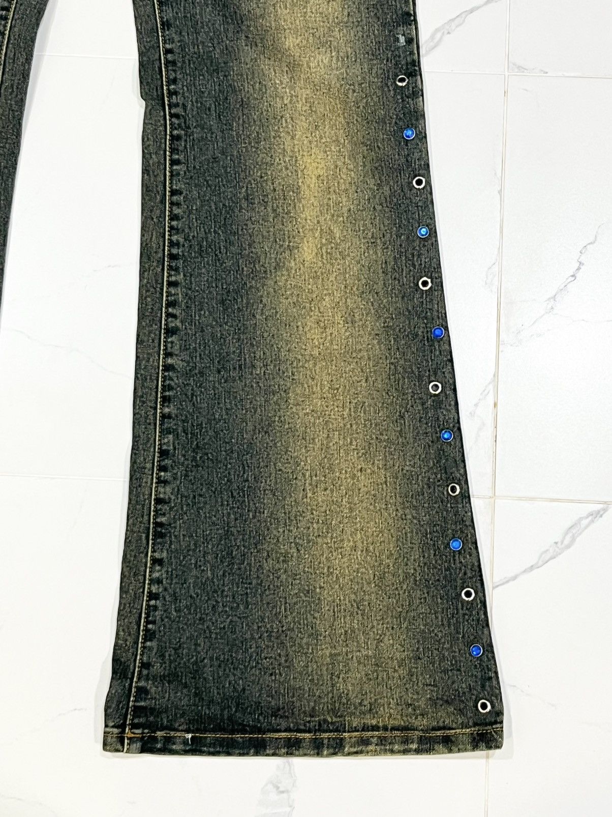Japanese Brand Japan Hot Ballooning Mud Wash Studded Flared Jeans Size US 30 / EU 46 - 3 Thumbnail