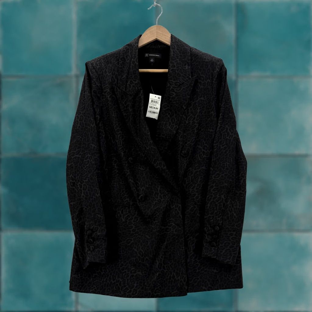 Vintage INC International Concepts Blazer Womens M Gray Cheetah Print Double Breasted Blazer Animal Print Fall Office Casual Womens M Size M / US 6-8 / IT 42-44 - 1 Thumbnail