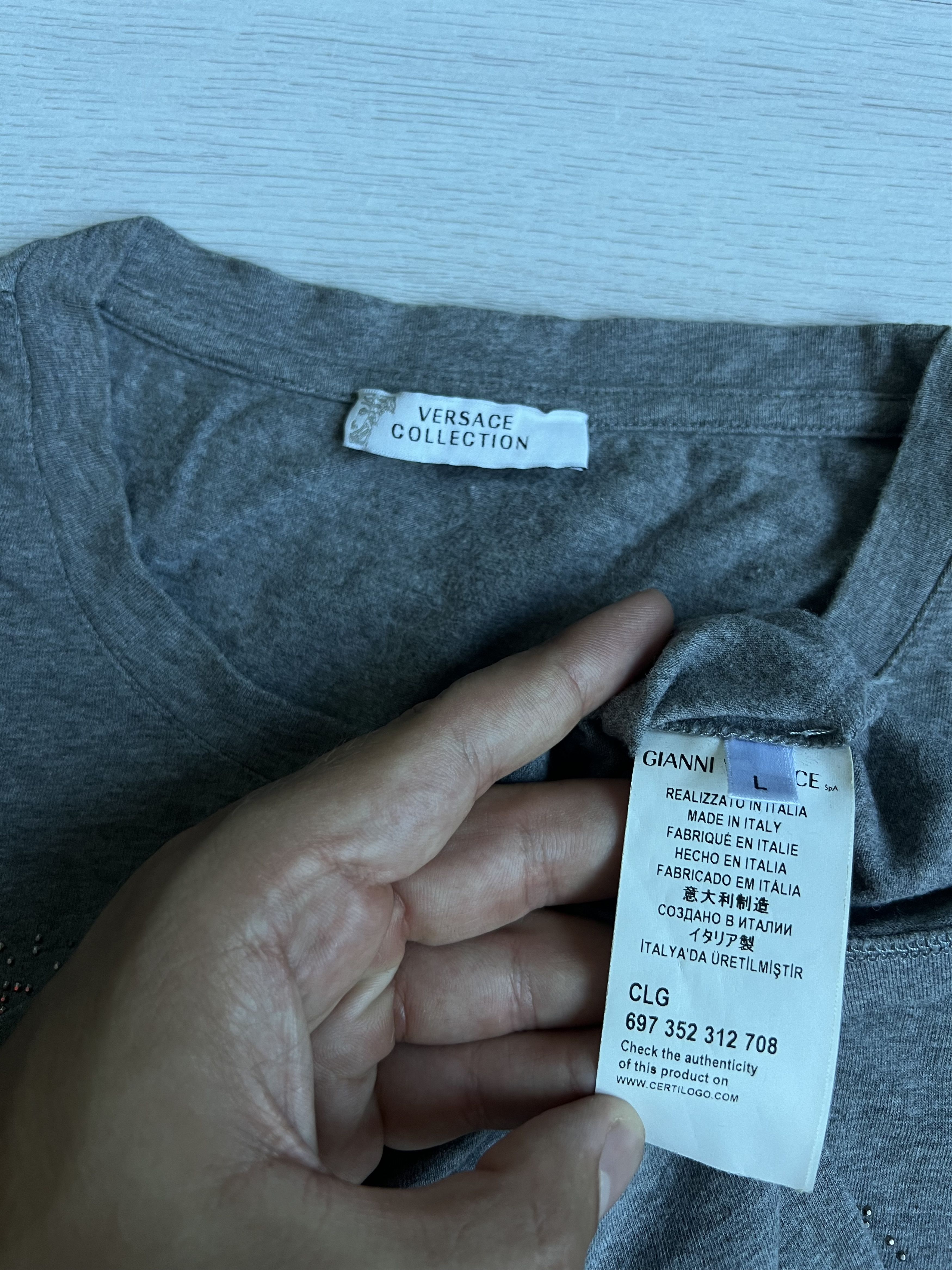 Versace Versace T Shirt Medusa Grey Silver Rhinestones Size US S / EU 44-46 / 1 - 3 Thumbnail