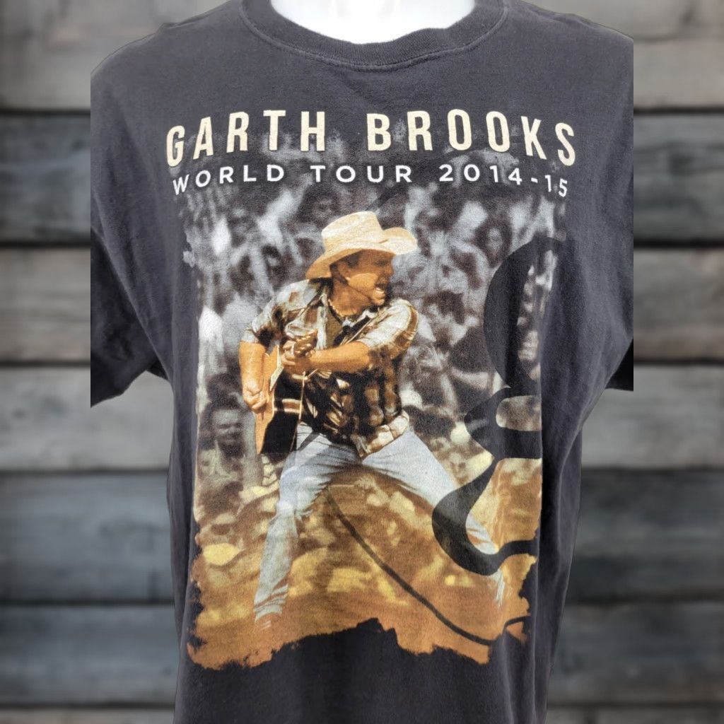 Hanes Garth Brooks World Tour 2014-15 Men's Black Short Sleeve Shirt XL Hanes T-Shirt Size US XL / EU 56 / 4 - 1 Thumbnail