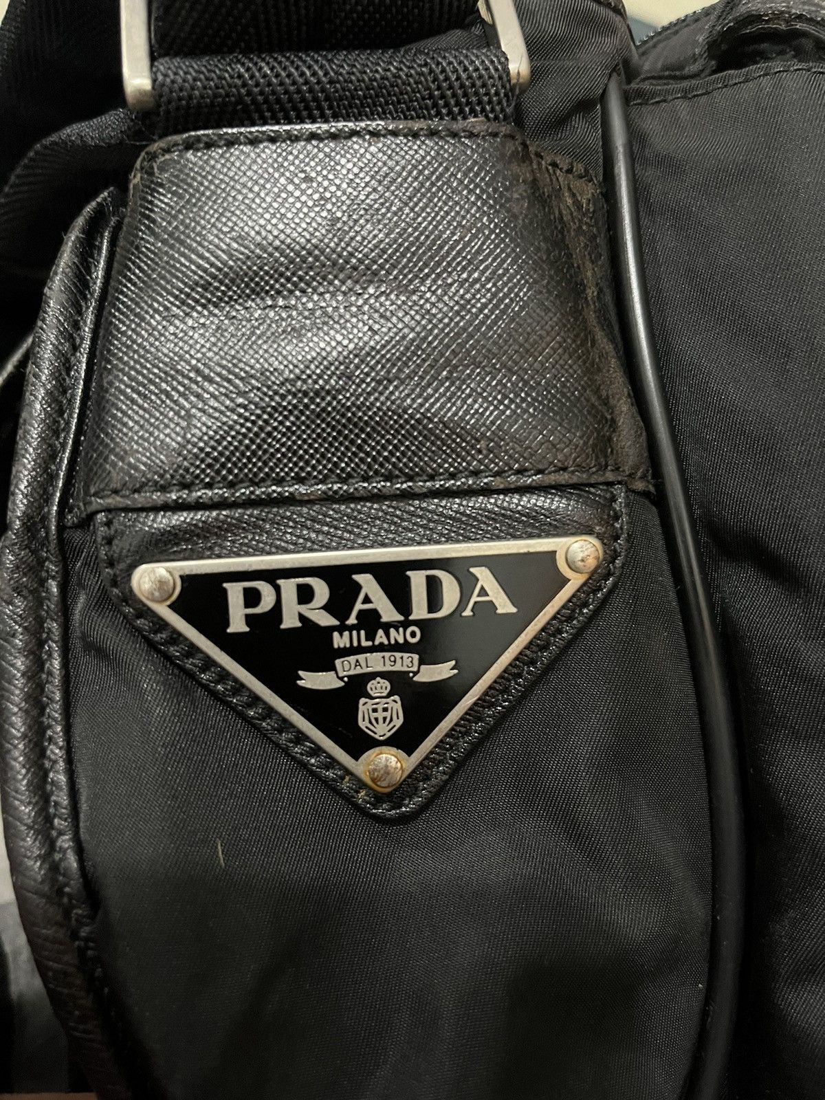 Prada Authentic PRADA Tessuto Messenger Bag Size ONE SIZE - 9 Thumbnail
