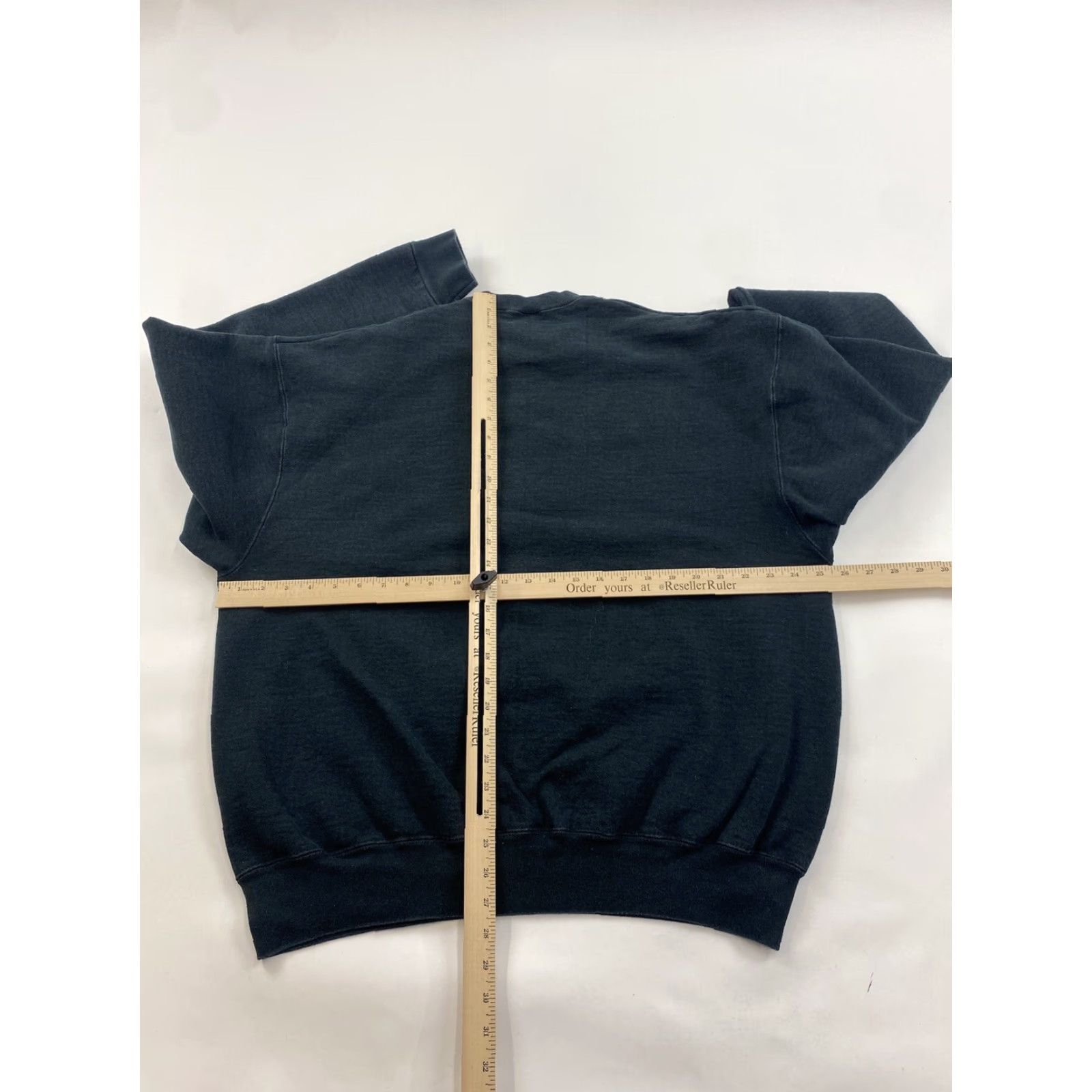 Fruit Of The Loom VINTAGE Fruit of the Loom Sweatshirt Unisex Adults XL Black Christmas Heavyweight Crew Neck Candy Cane Embroidered Pullover Size XL / US 12-14 / IT 48-50 - 3 Thumbnail
