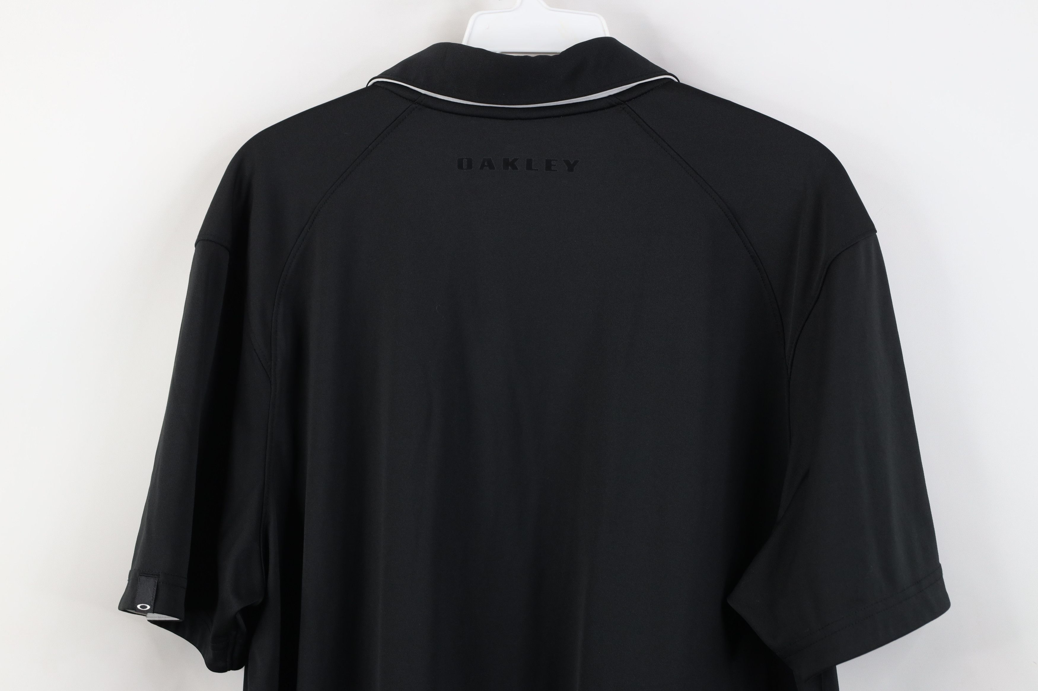 Oakley Vintage Y2K Oakley Spell Out Knit Collared Golf Polo Black Size US L / EU 52-54 / 3 - 13 Thumbnail