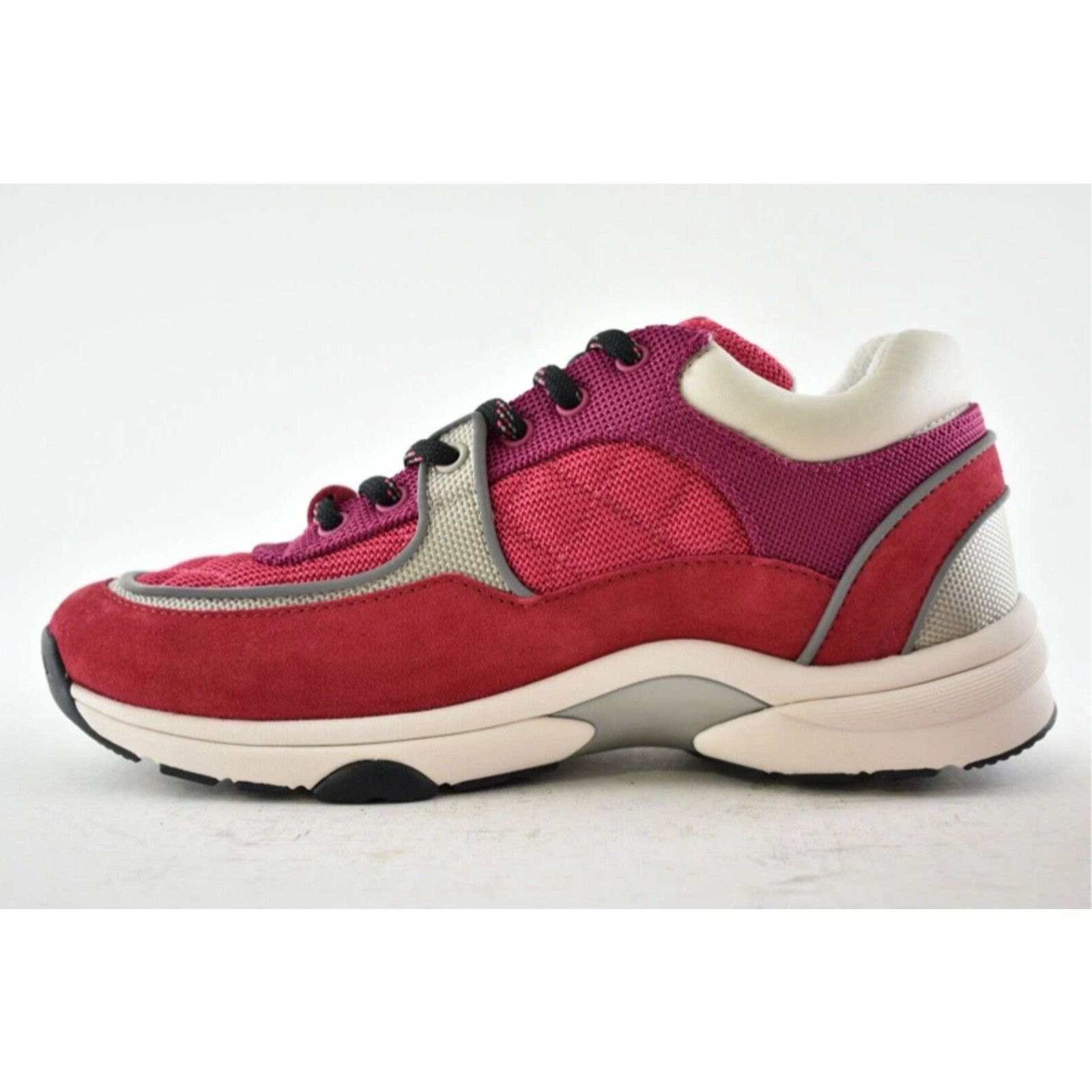 Chanel 21B Silver CC Logo Tie Flat Runner Trainer Sneaker 38.5 Size US 8.5 / IT 38.5 - 8 Thumbnail