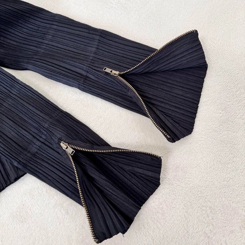 Issey Miyake Issey Miyake size:3 Black pleated coat Size XS / US 0-2 / IT 36-38 - 4 Thumbnail