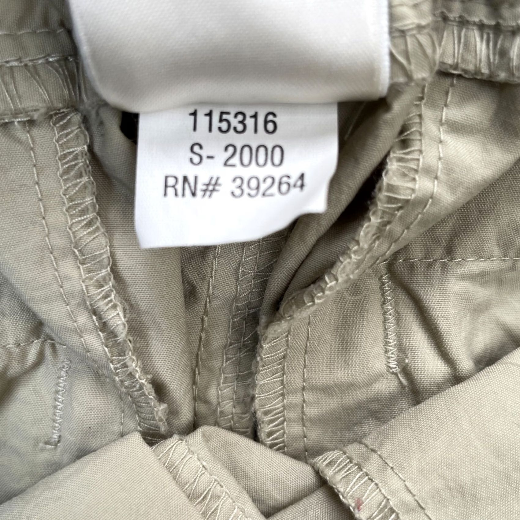 Vintage VINTAGE REI Shorts Mens Medium Beige Cargo Pockets Belted Waist Outdoor Camping Size US 28 / EU 44 - 4 Thumbnail