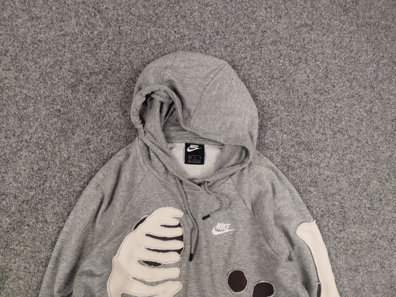 Nike Rare nike skeleton Logo vintage reworked Hoodie Y2K Style Size US S / EU 44-46 / 1 - 3 Thumbnail