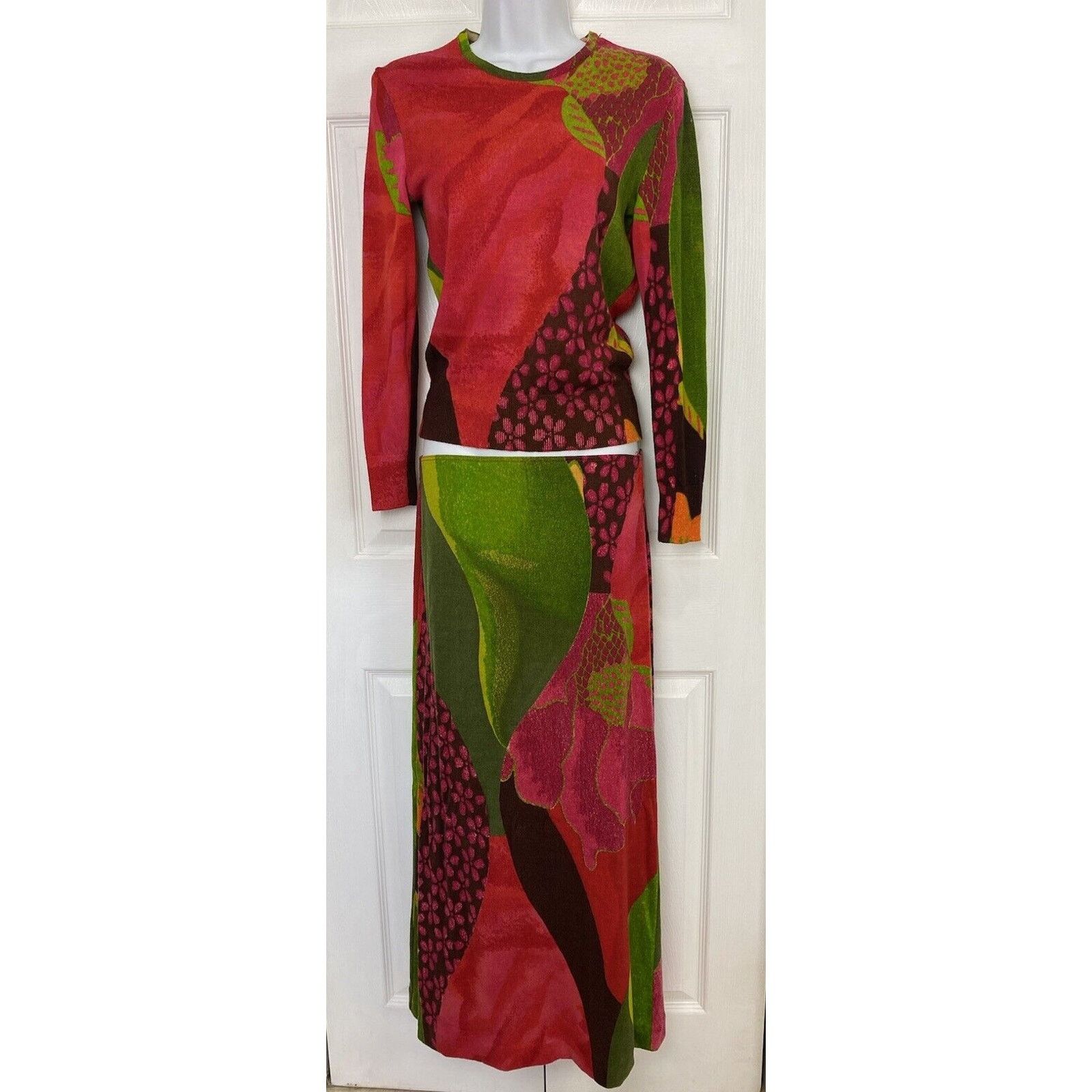 Kenzo VTG Kenzo Jungle Sweater Skirt Green Red Floral Tropical Size 30" / US 8 / IT 44 - 1 Thumbnail