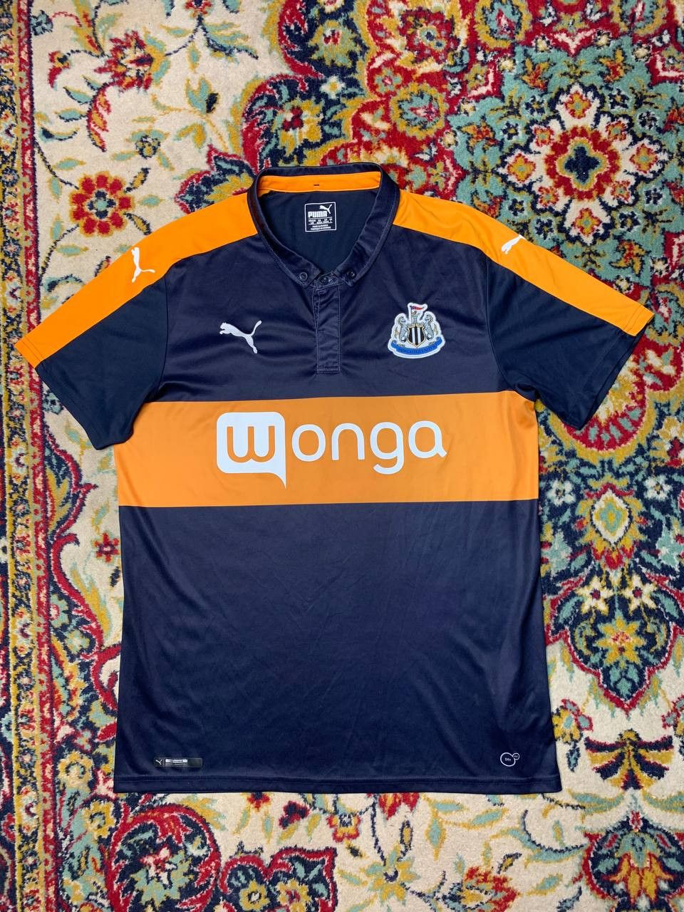 Puma Puma Newcastle United Away Football Shirt soccer jersey Size US L / EU 52-54 / 3 - 1 Thumbnail