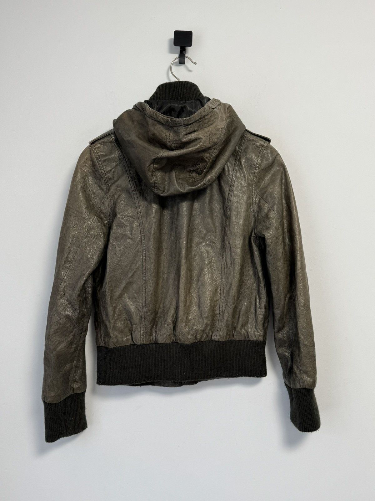 Levi's Levi’s Vintage Leather Jacket Y2K style hype women’s Size M / US 6-8 / IT 42-44 - 20 Thumbnail