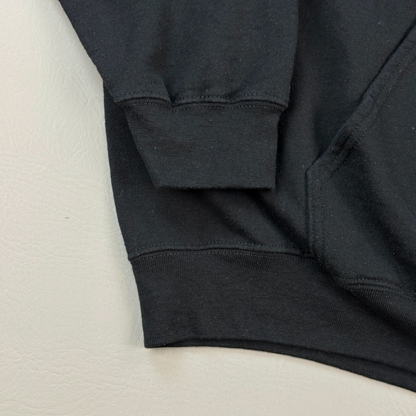 Gildan West London University Hoodie Mens 3XL Black Gildan Logo Spell Out Pullover Size US XXL / EU 58 / 5 - 2 Thumbnail