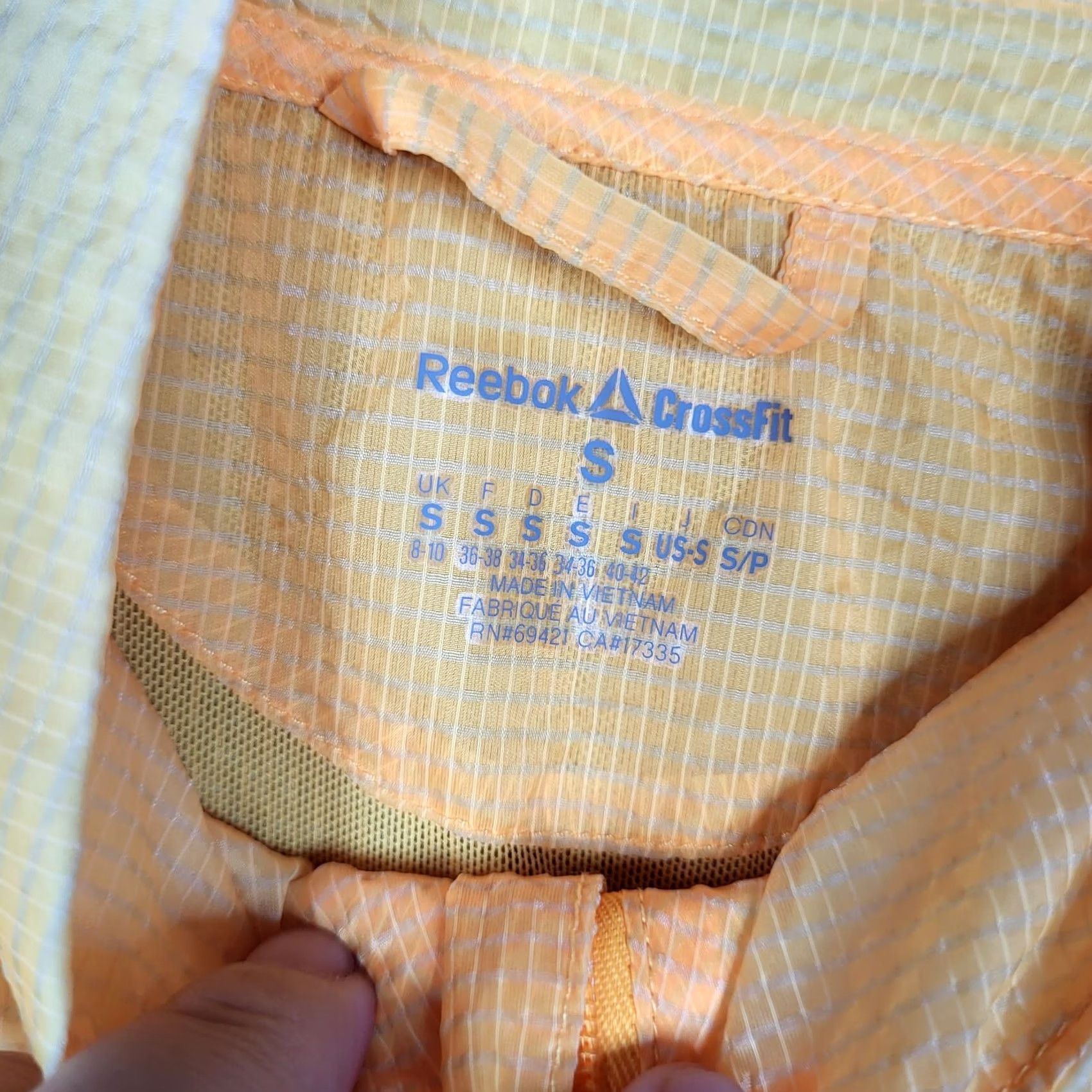 Reebok Reebok Outdoor Women's Orange Nylon Lightweight Zip Hoodie S Jacket, CrossFit, Activewear, Short Sleeve? Size S / US 4 / IT 40 - 8 Thumbnail