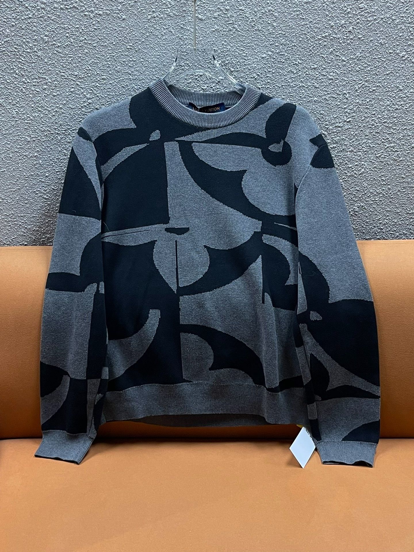 Louis Vuitton Louis Vuitton SS22 Monogram Sweatshirt Size US XS / EU 42 / 0 - 1 Thumbnail