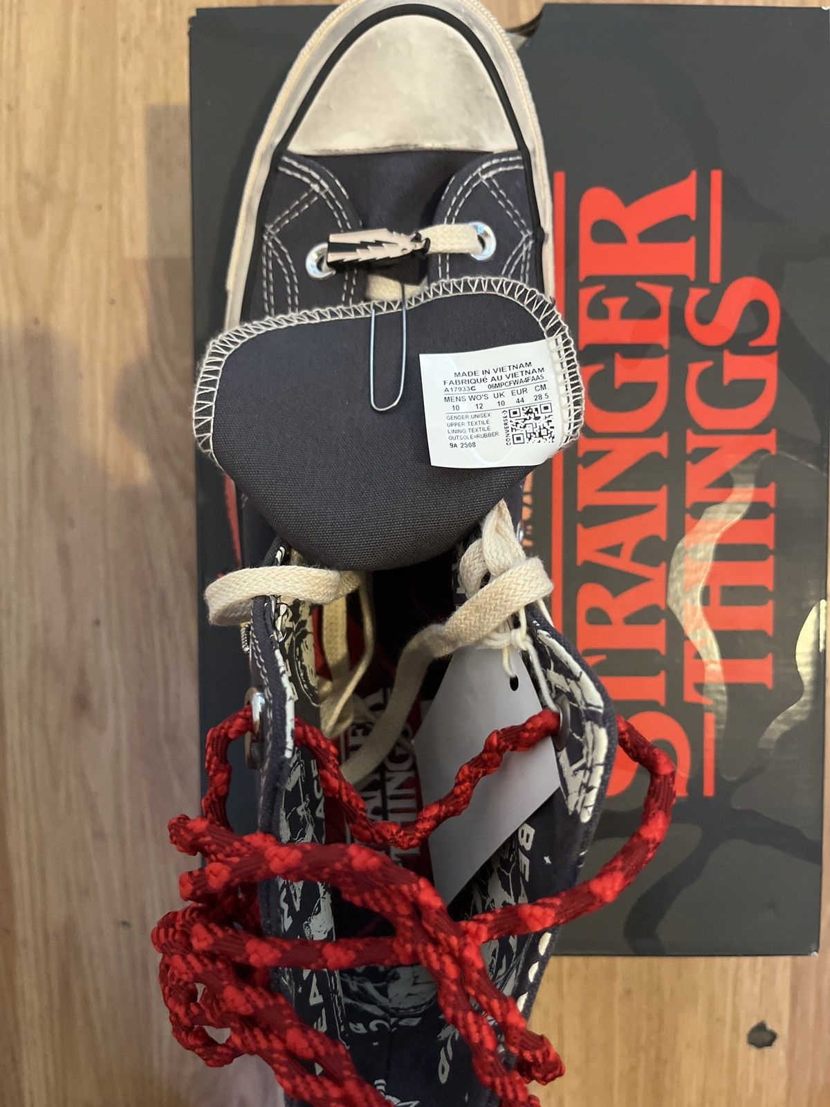 Converse Converse Stranger Things Chuck FM 70 Hi ‘Magnet’ A17933C Size US 10 / EU 43 - 6 Thumbnail