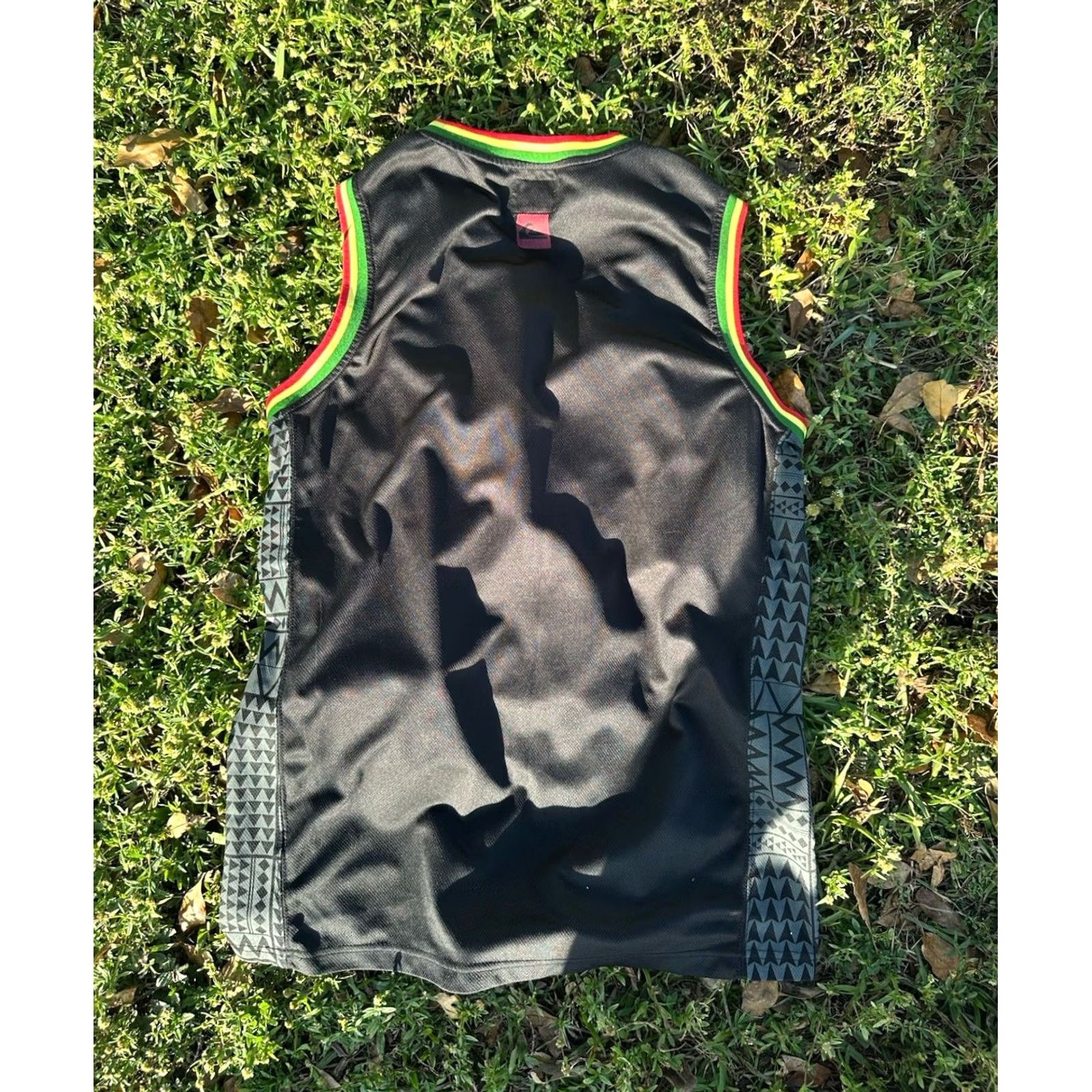 Quiksilver VTG Quiksilver x Eddie Aikau Basketball Jersey Tank Top Sleeveless Men Small Black 90s Y2K Surf Skate Pullover V-Neck Graphic Print Size US S / EU 44-46 / 1 - 7 Thumbnail