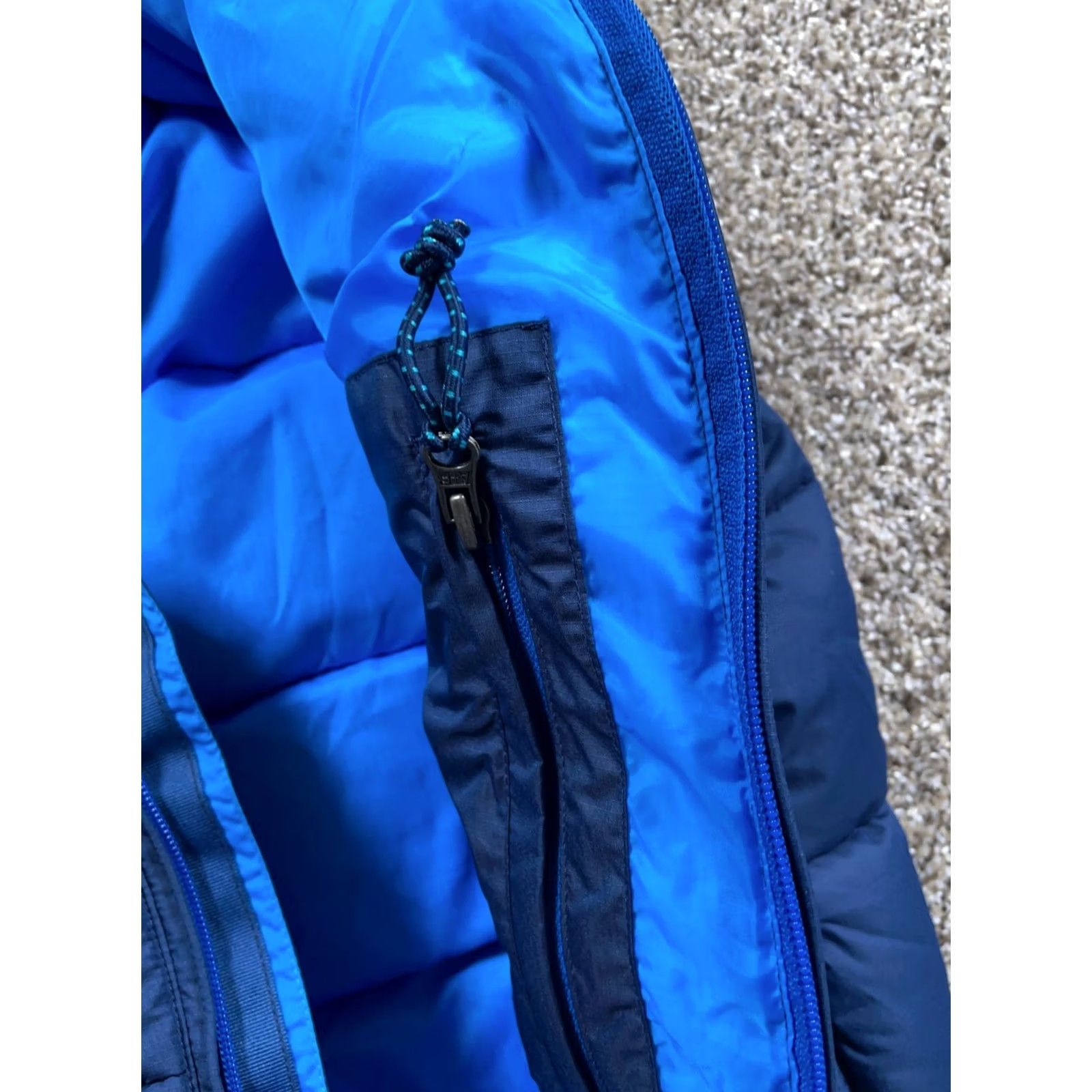 Abercrombie & Fitch Abercrombie & Fitch Vest Down Feather Puffer Zip Up Front Full Zip Insulated Blue M Medium Mens Vest 90s Outdoor Casual Front Pockets Size US M / EU 48-50 / 2 - 7 Thumbnail